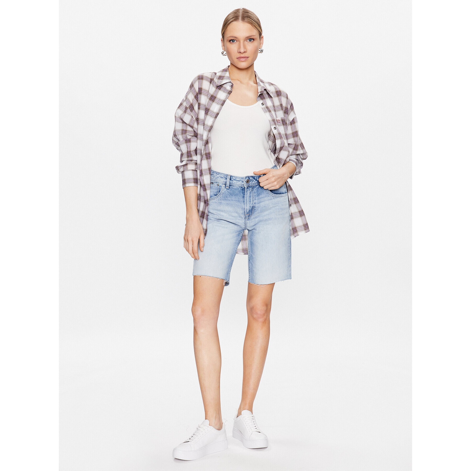Pepe Jeans Дънкови шорти Violet Bermuda PL801006HQ8 Син Relaxed Fit - Pepit.bg