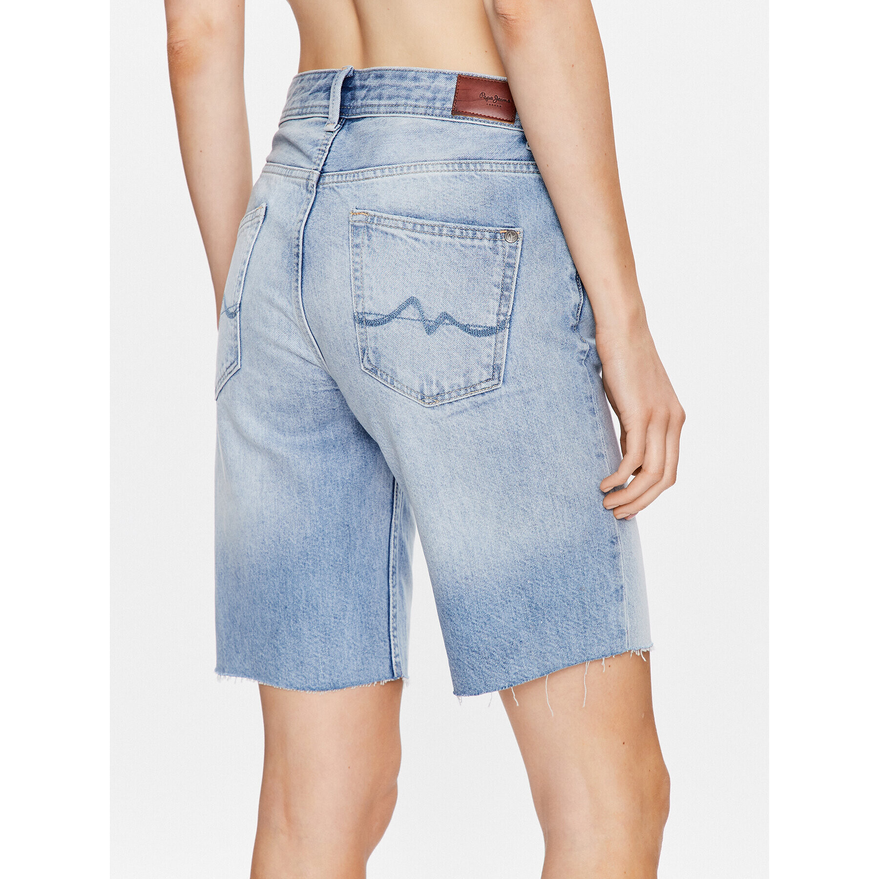 Pepe Jeans Дънкови шорти Violet Bermuda PL801006HQ8 Син Relaxed Fit - Pepit.bg