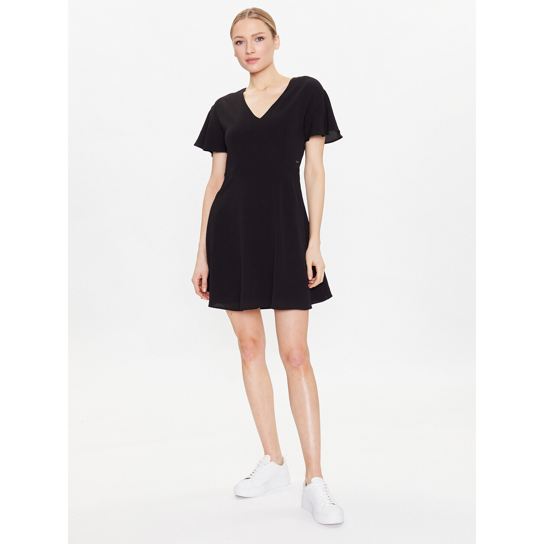 Pepe Jeans Ежедневна рокля Pat PL953206 Черен Regular Fit - Pepit.bg