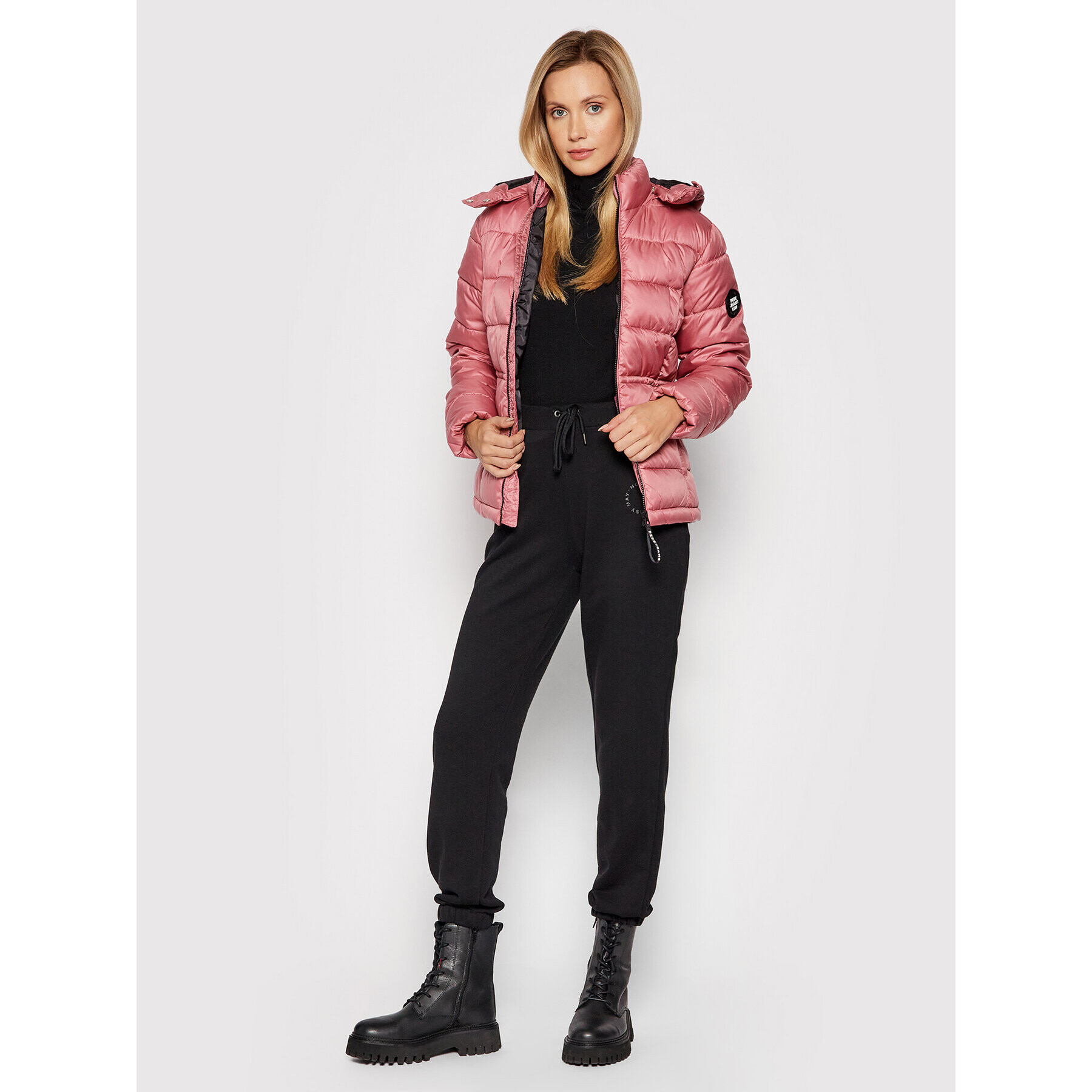 Pepe Jeans Пухено яке Camille PL401979 Розов Regular Fit - Pepit.bg