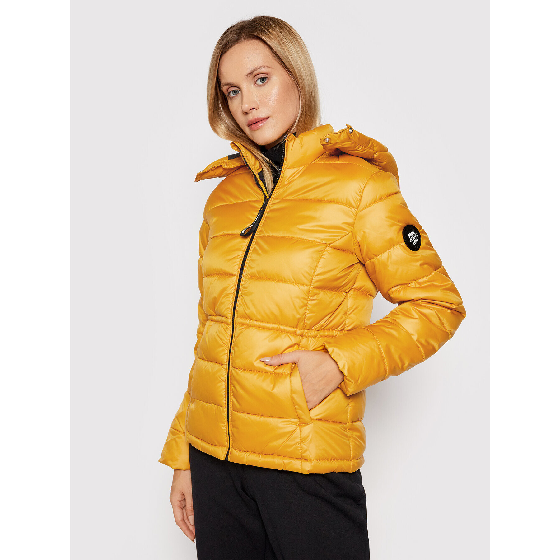 Pepe Jeans Пухено яке Camille PL401979 Жълт Regular Fit - Pepit.bg