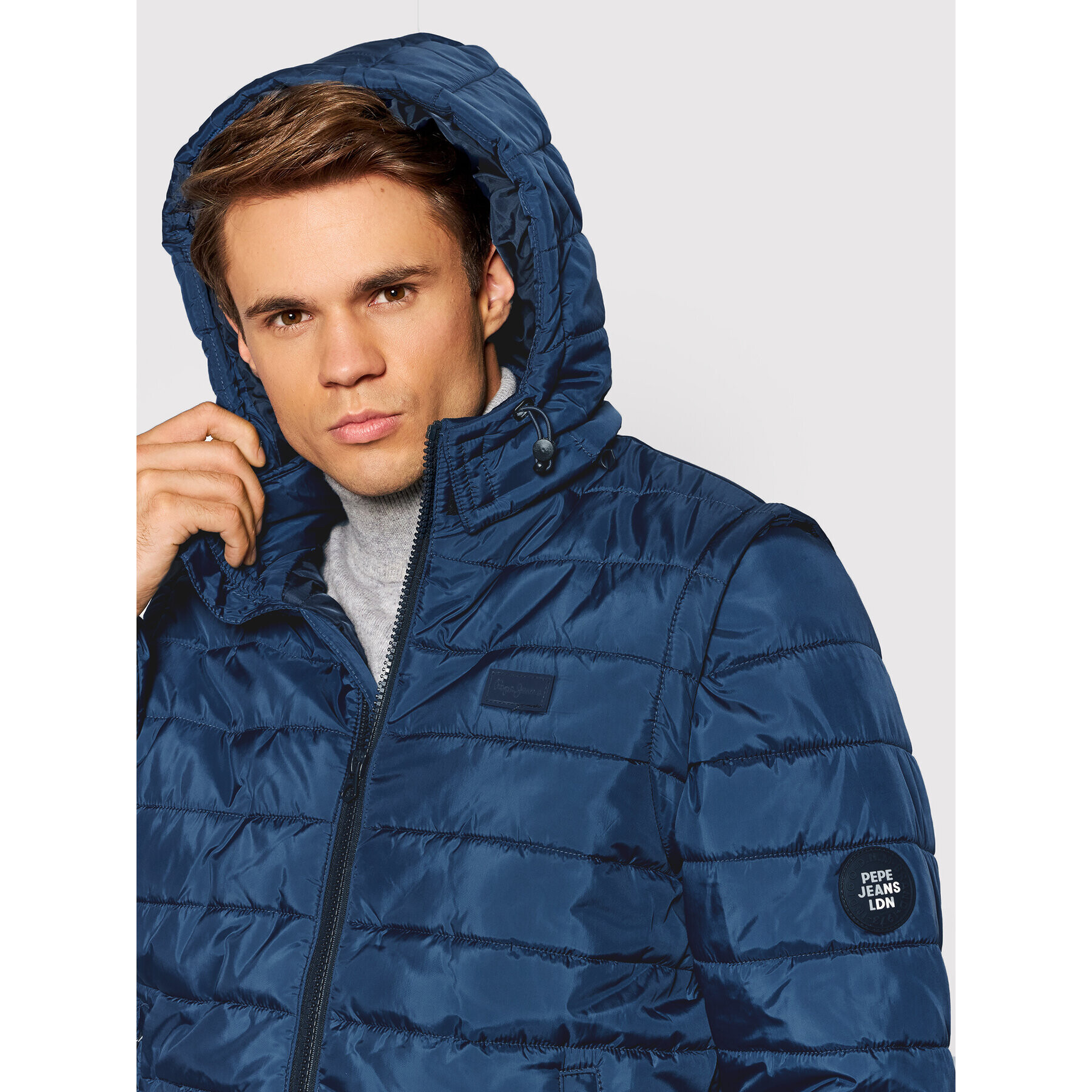 Pepe Jeans Пухено яке Hiram PM402452 Син Regular Fit - Pepit.bg