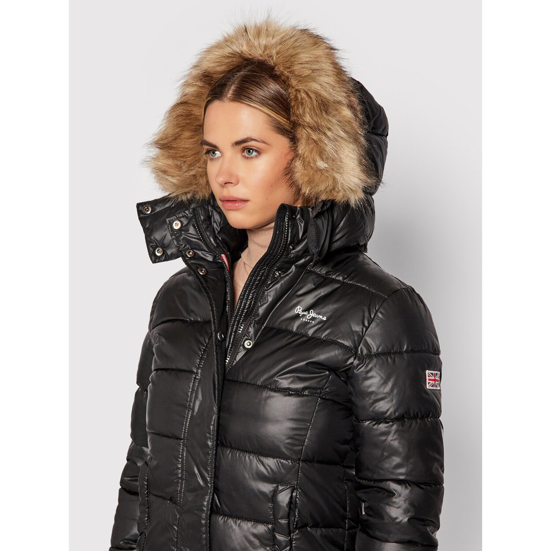 Pepe Jeans Пухено яке June PL401987 Черен Regular Fit - Pepit.bg