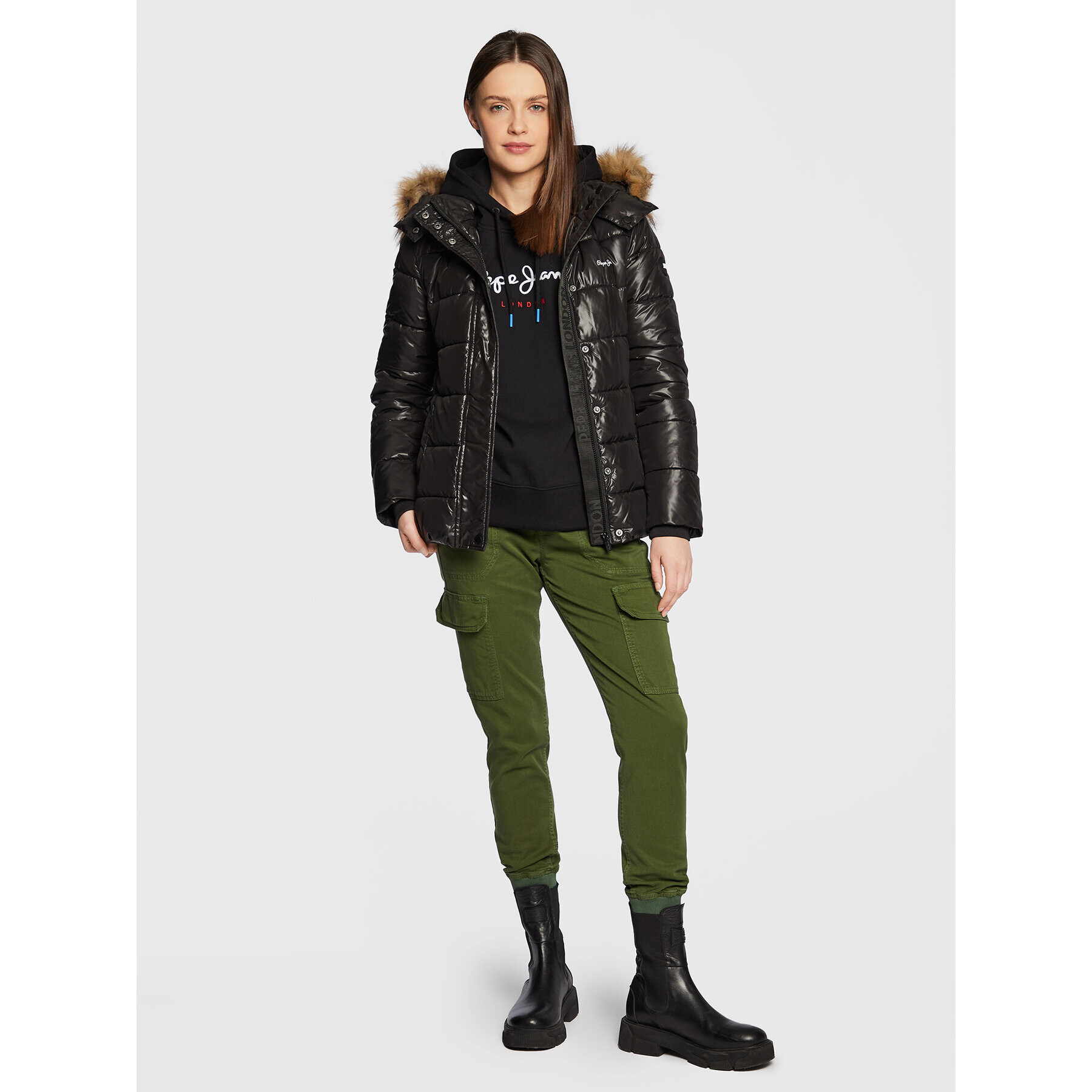 Pepe Jeans Пухено яке June PL402104 Черен Regular Fit - Pepit.bg