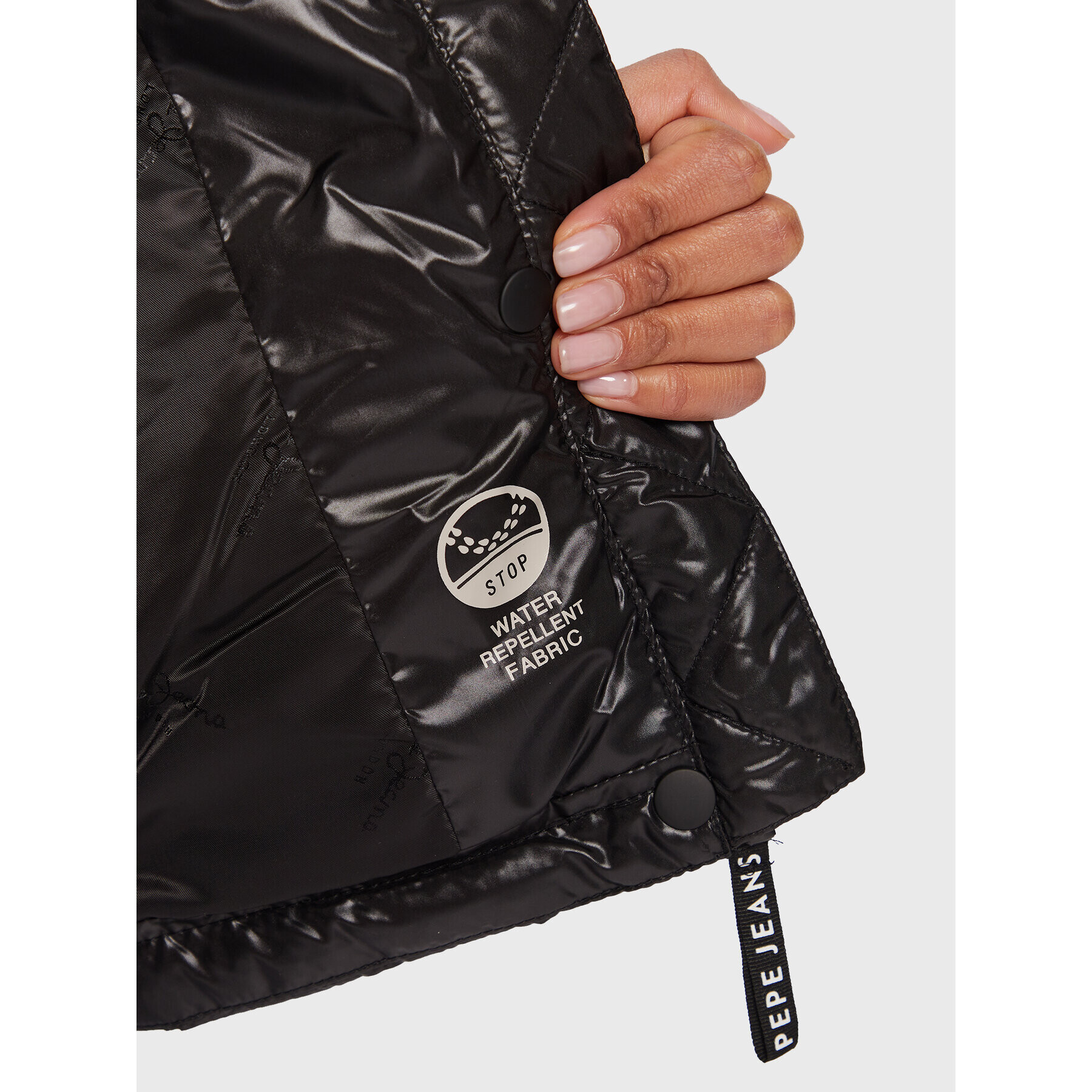 Pepe Jeans Пухено яке Rinnas PL402143 Черен Regular Fit - Pepit.bg