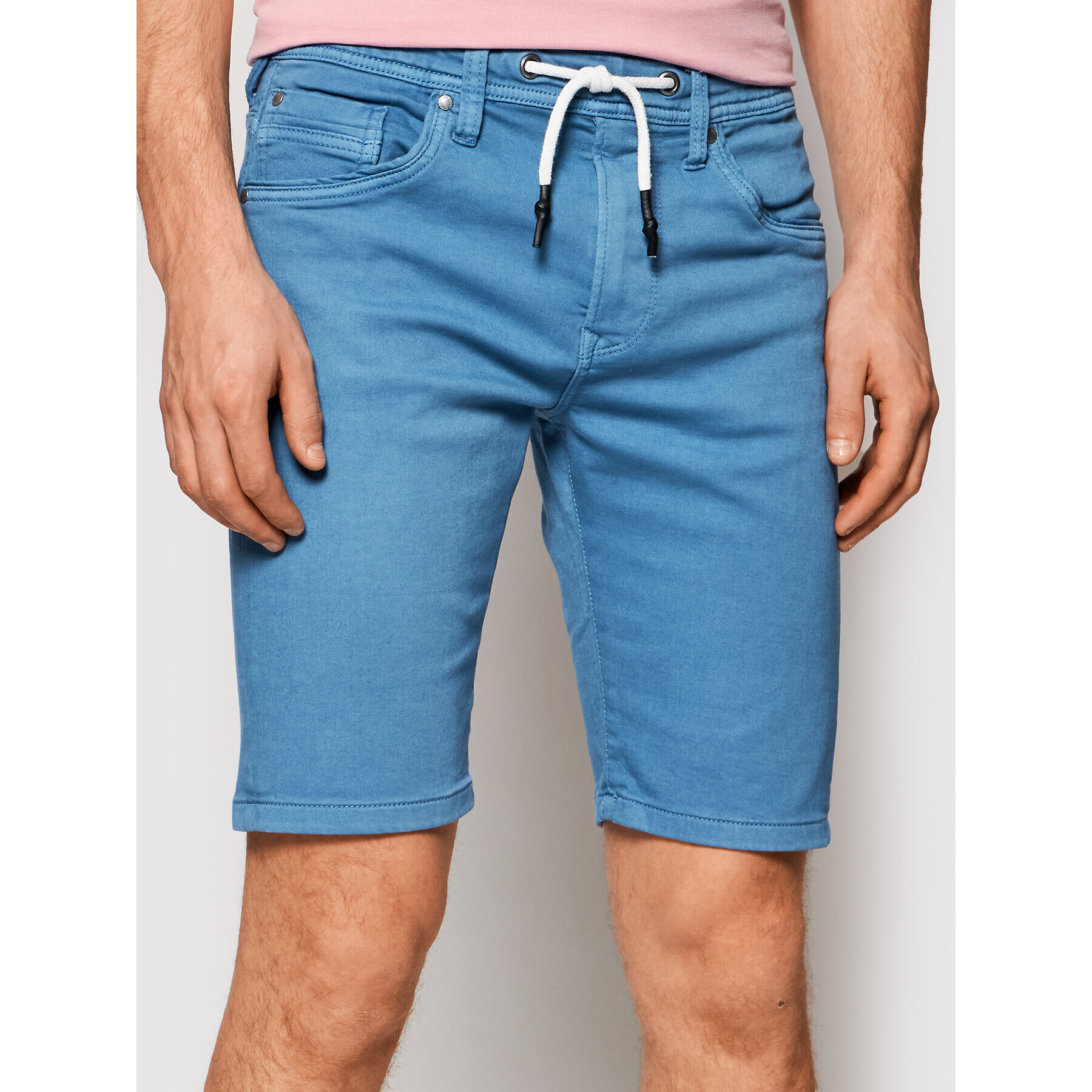 Pepe Jeans Шорти от плат Jagger PM800720 Син Regular Fit - Pepit.bg