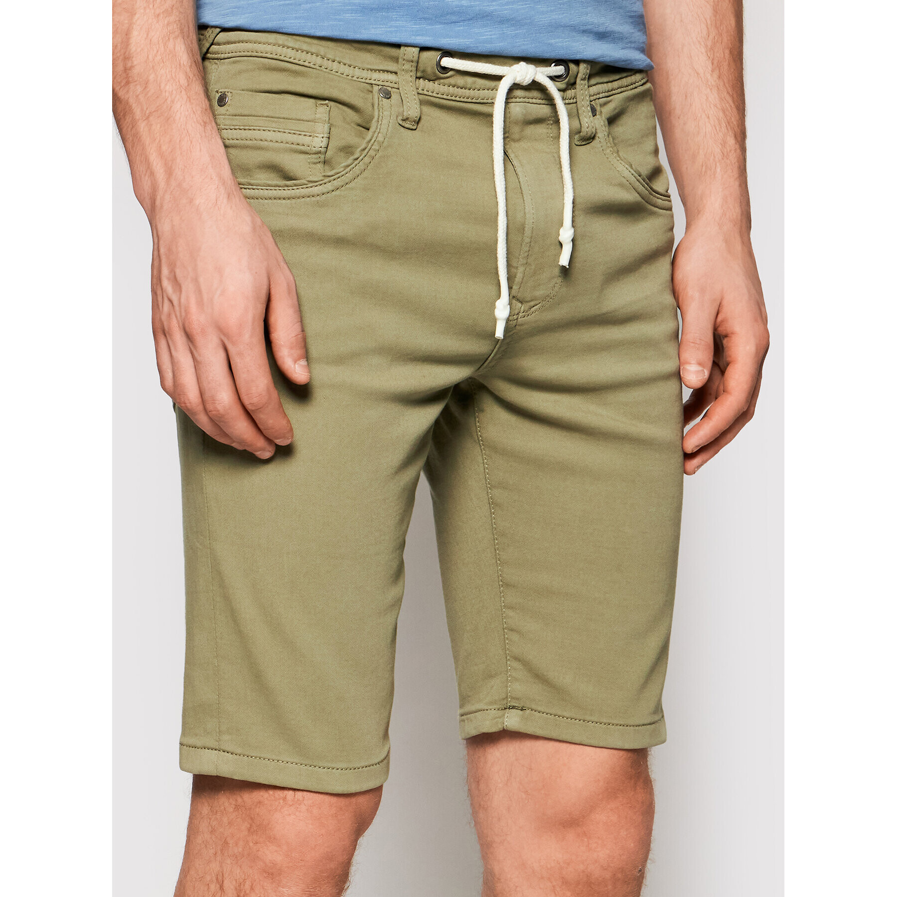 Pepe Jeans Шорти от плат Jagger PM800720 Зелен Regular Fit - Pepit.bg