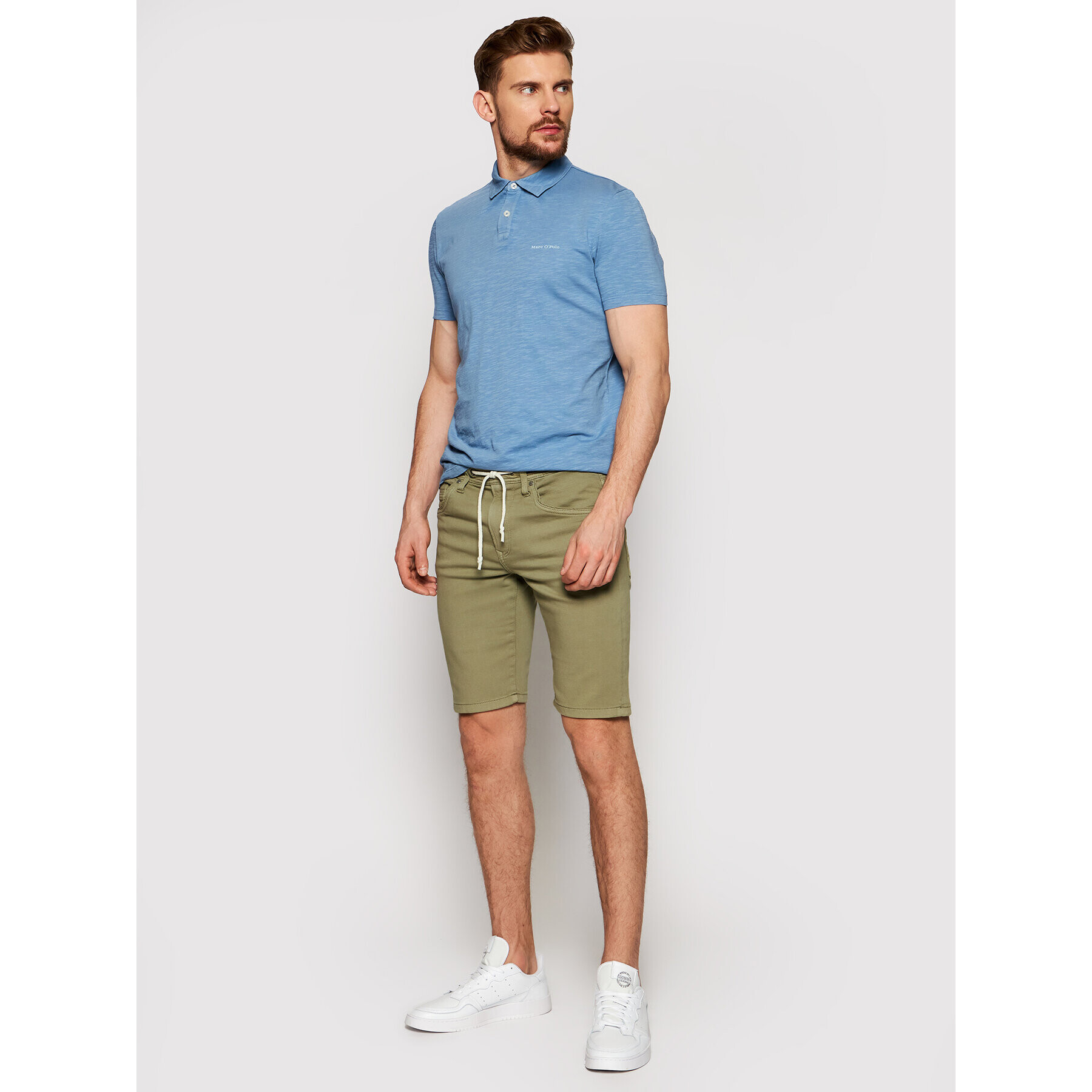 Pepe Jeans Шорти от плат Jagger PM800720 Зелен Regular Fit - Pepit.bg