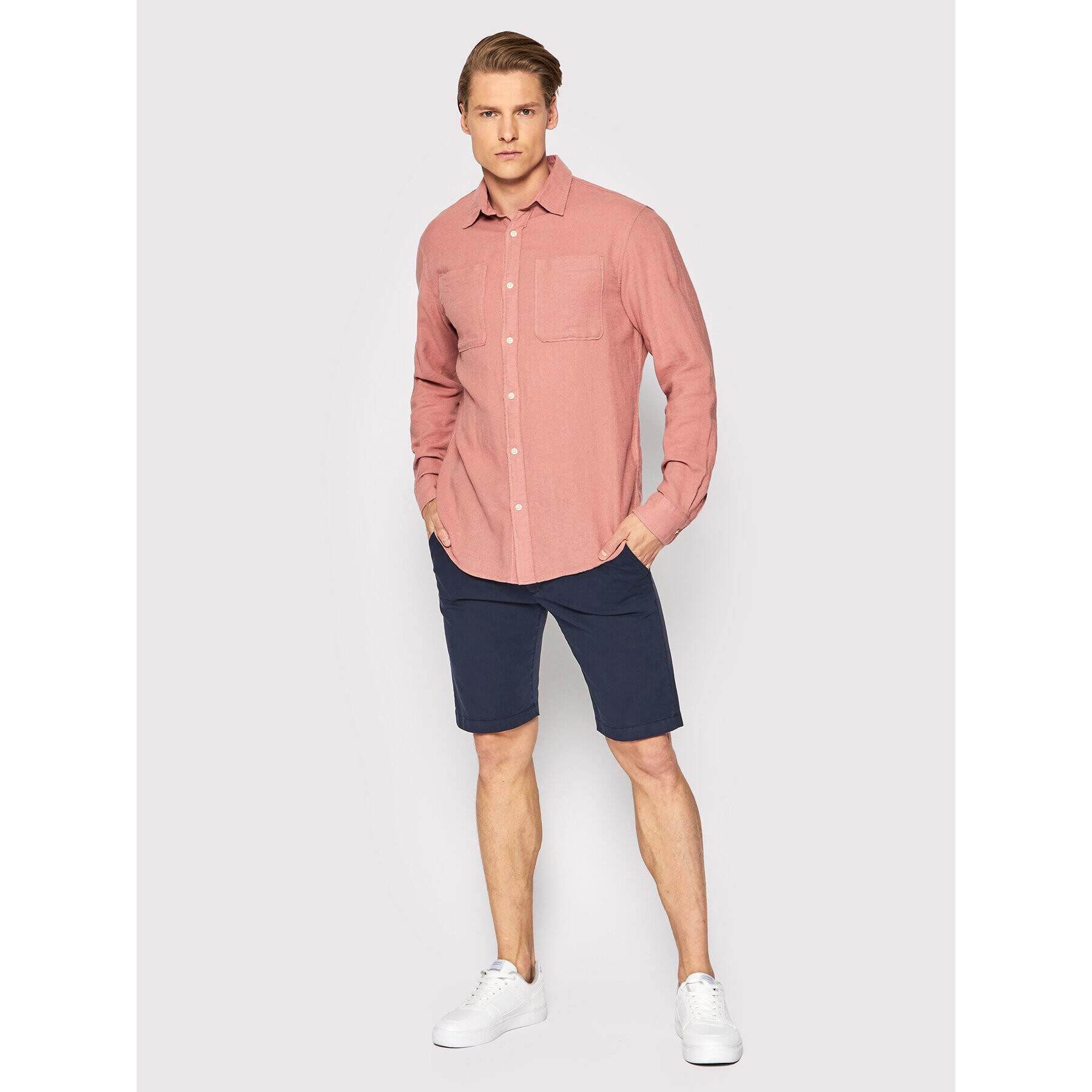 Pepe Jeans Шорти от плат Queen PM800938 Тъмносин Regular Fit - Pepit.bg