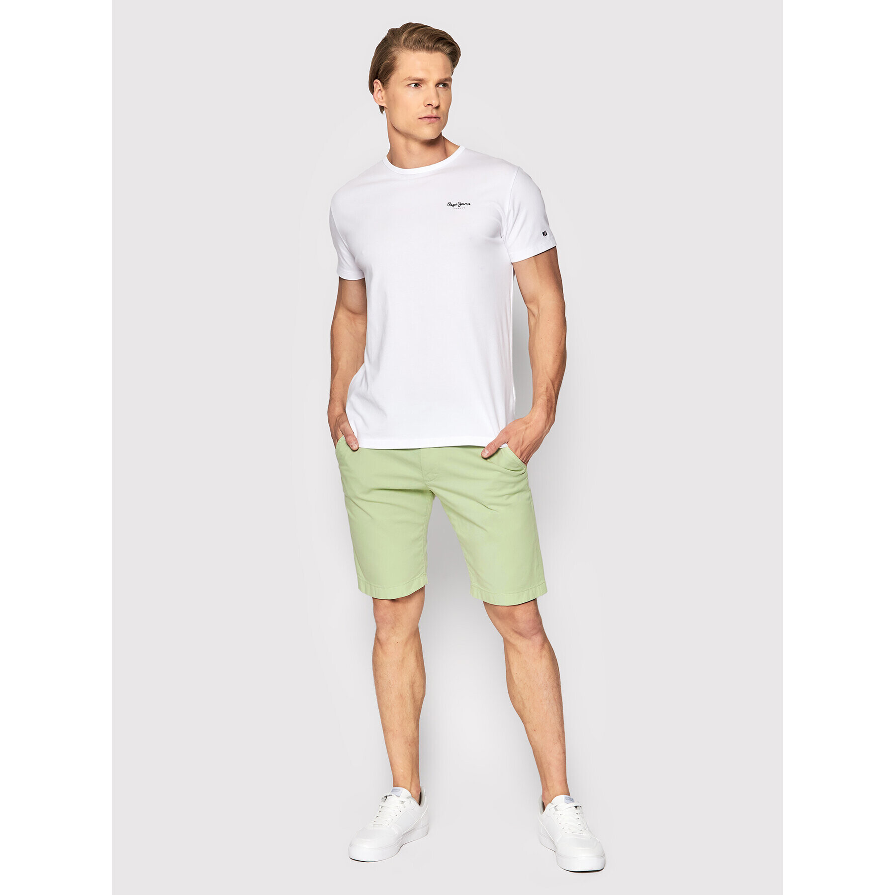 Pepe Jeans Шорти от плат Queen PM800938 Зелен Regular Fit - Pepit.bg