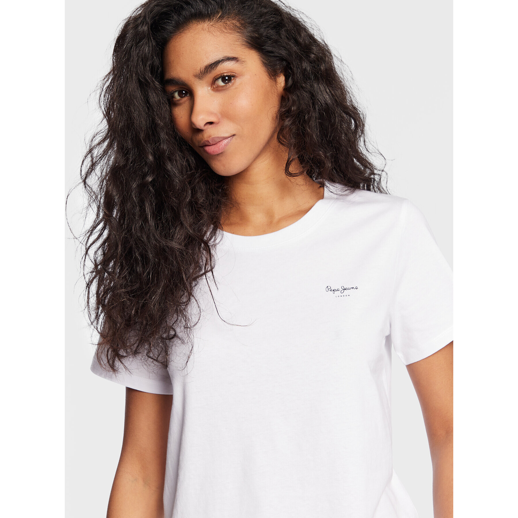 Pepe Jeans Тишърт Wendy Chest PL505481 Бял Regular Fit - Pepit.bg