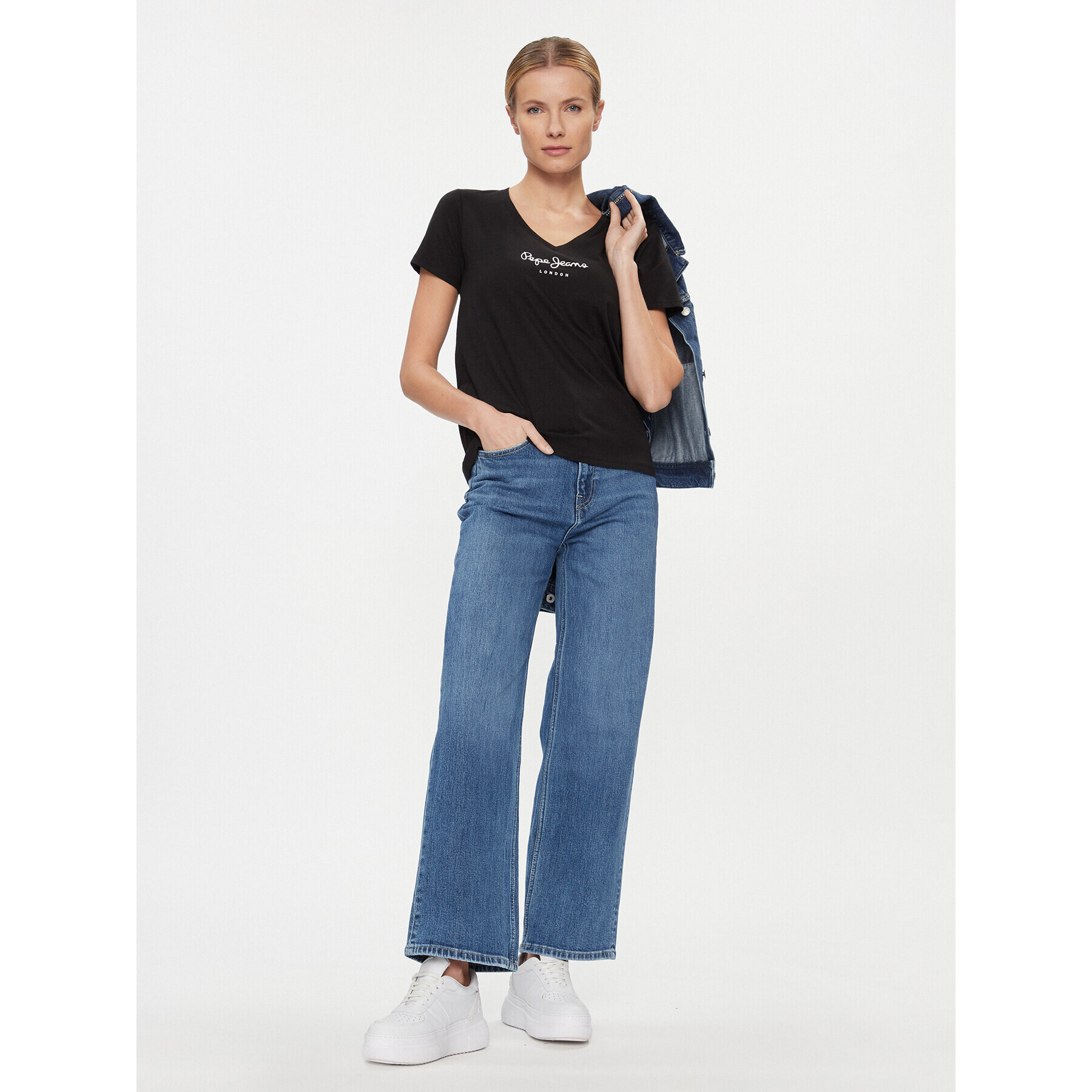 Pepe Jeans Тишърт Wendy PL505482 Черен Regular Fit - Pepit.bg