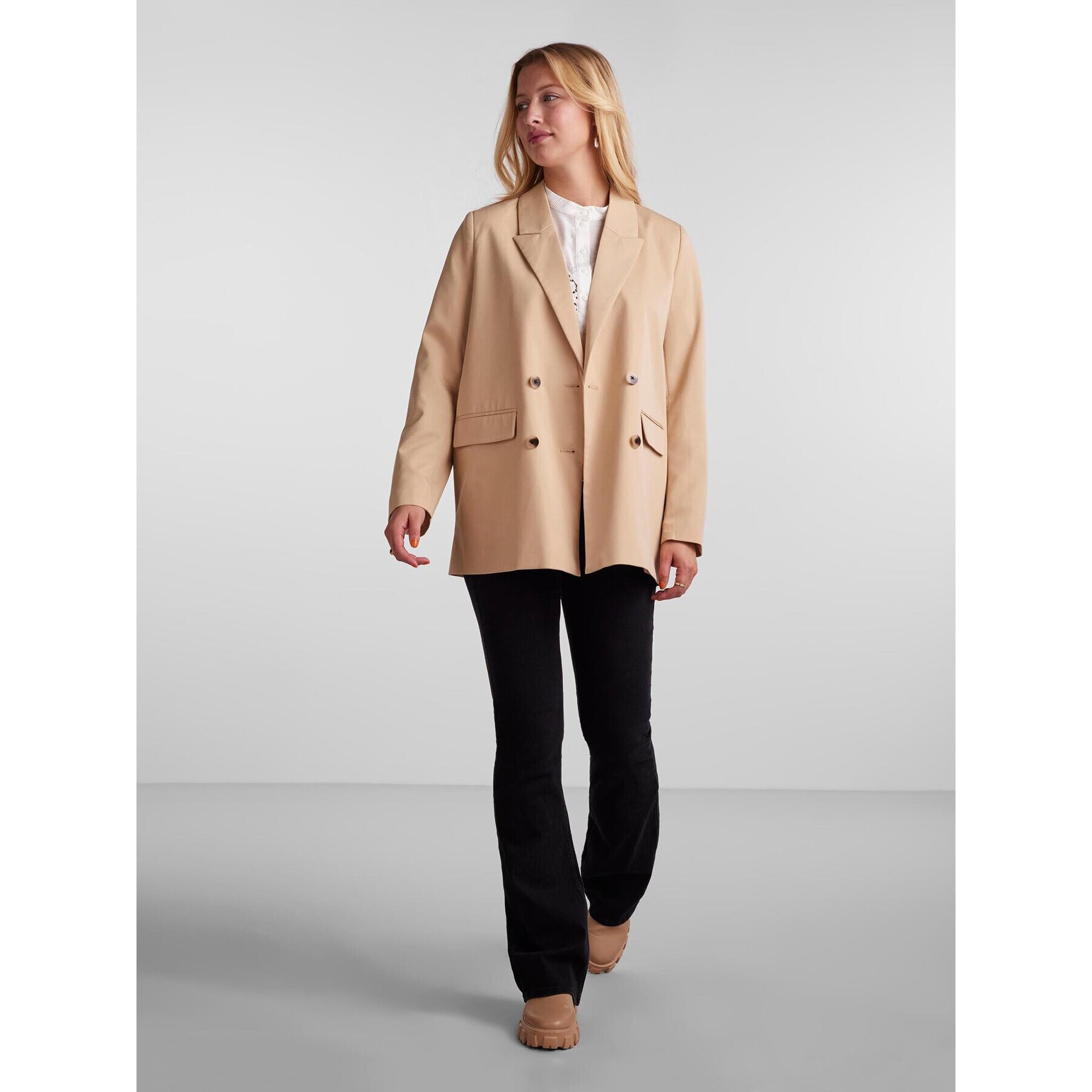 Pieces Сако 17133382 Бежов Loose Fit - Pepit.bg
