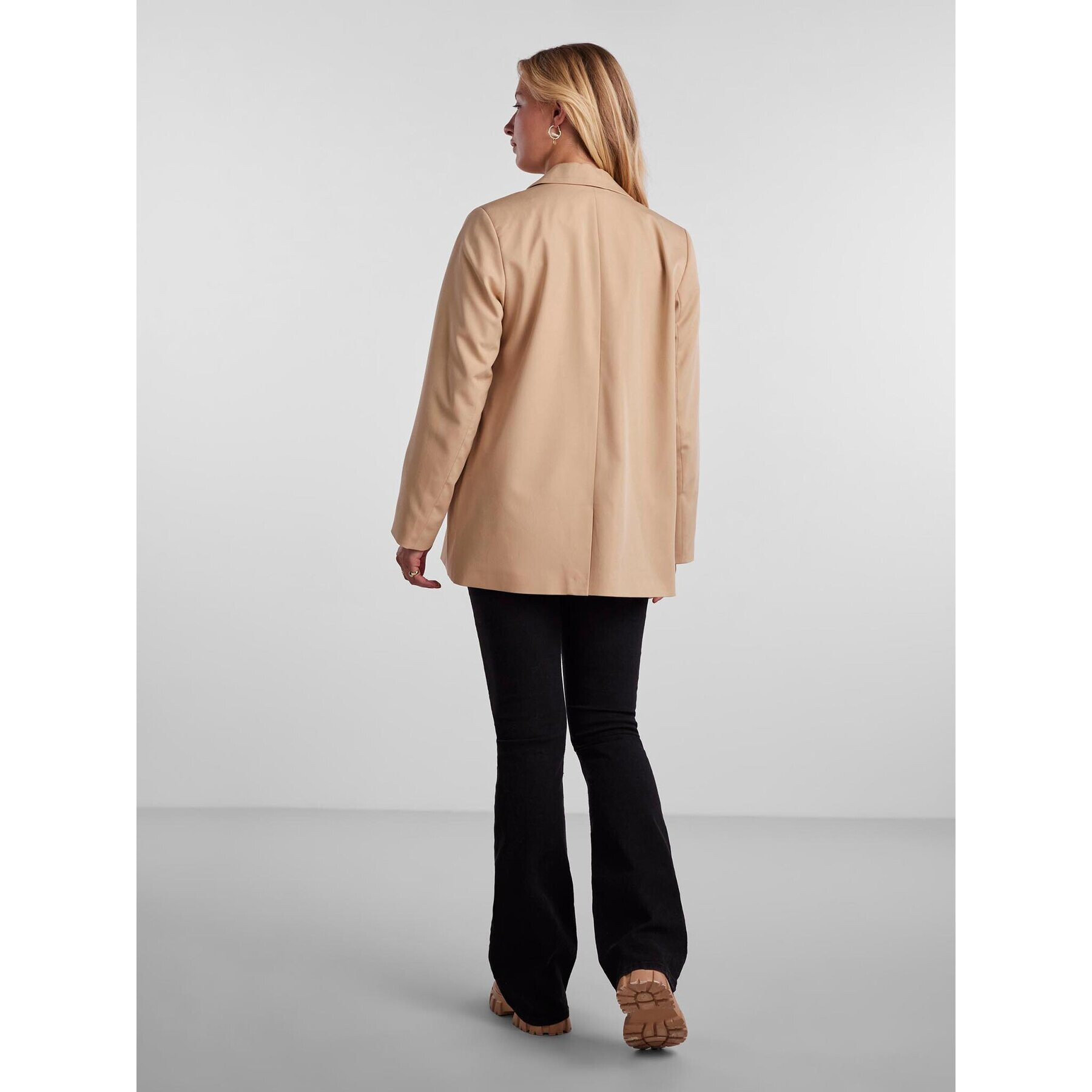 Pieces Сако 17133382 Бежов Loose Fit - Pepit.bg