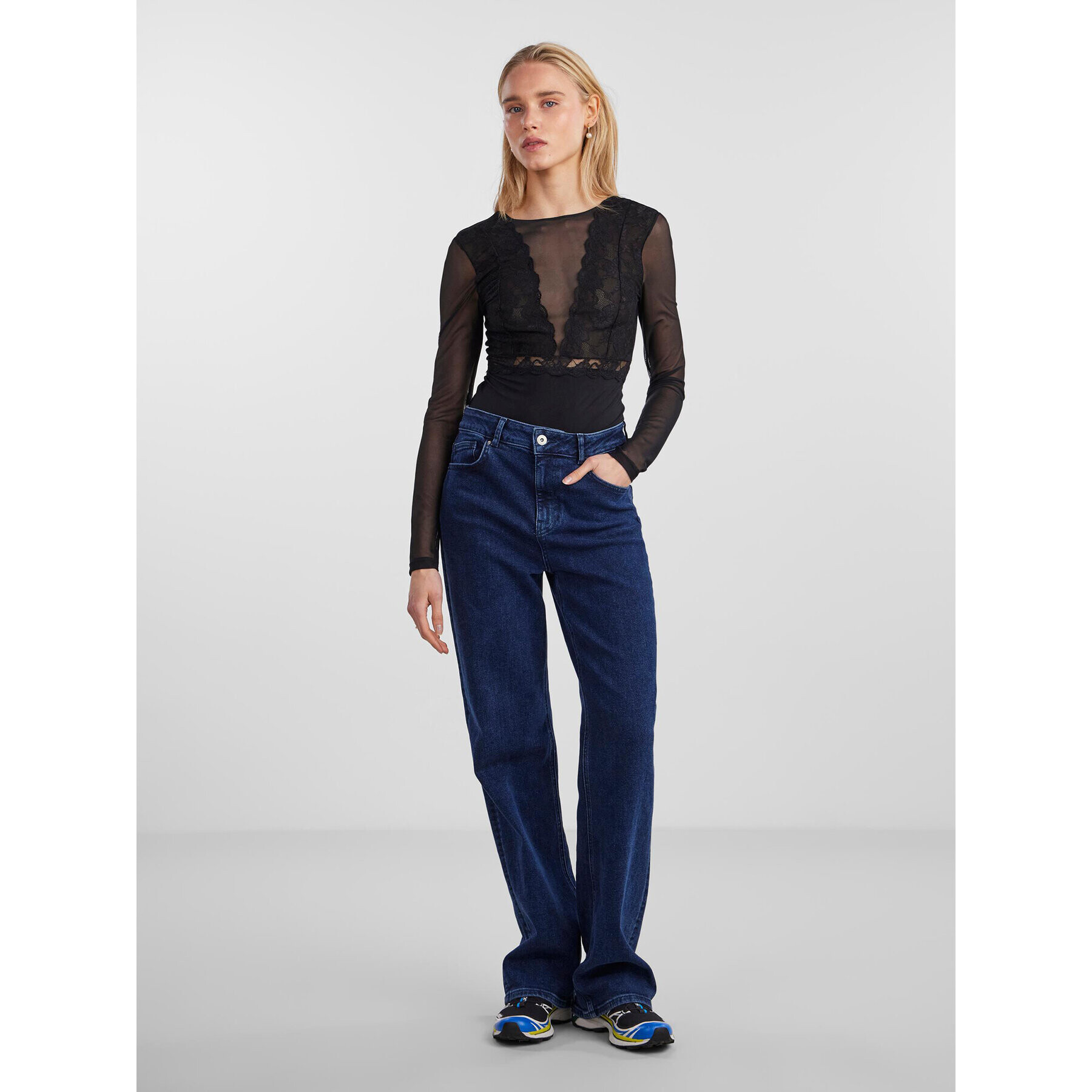 Pieces Боди 17141142 Черен Slim Fit - Pepit.bg