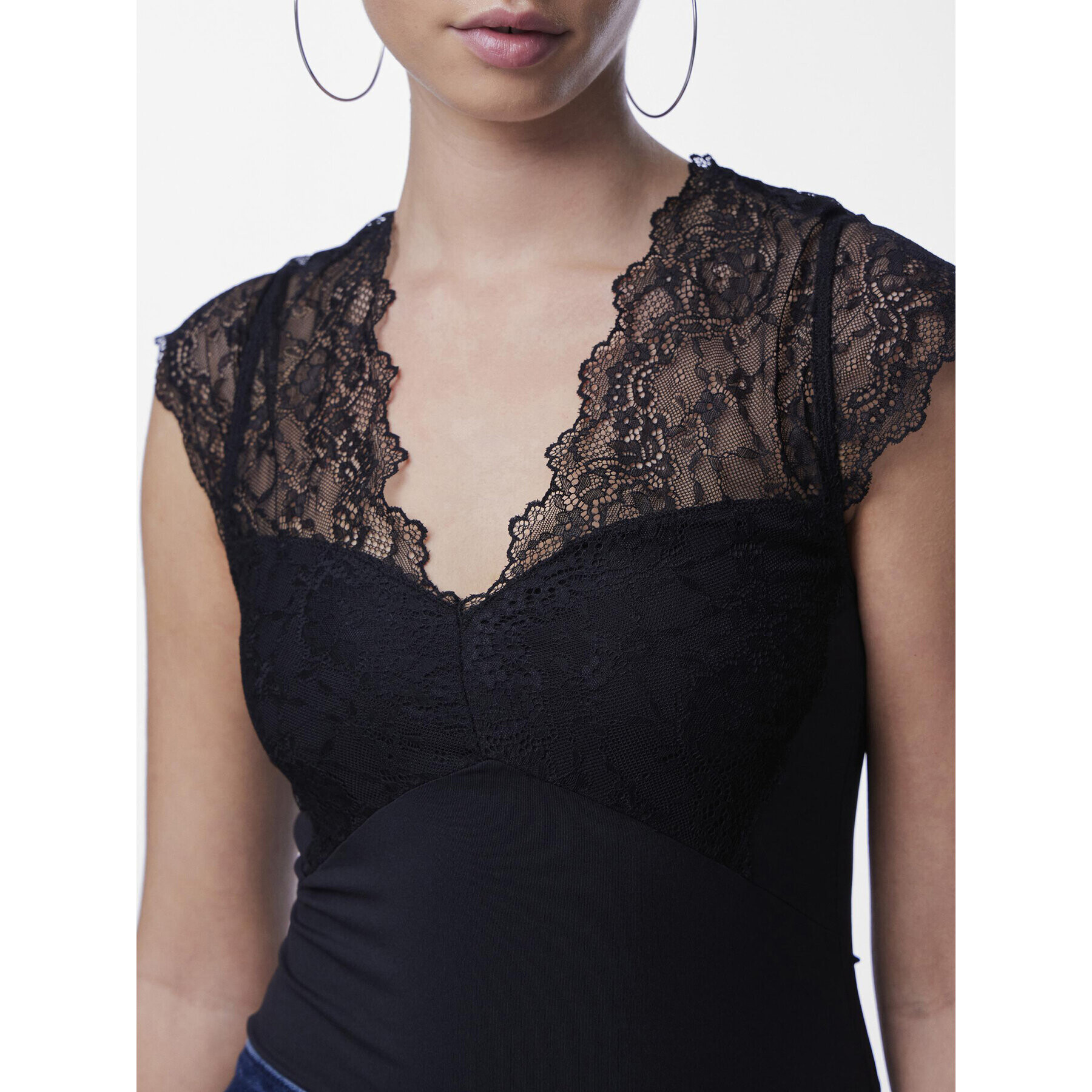 Pieces Боди Tatianna 17114311 Черен Slim Fit - Pepit.bg