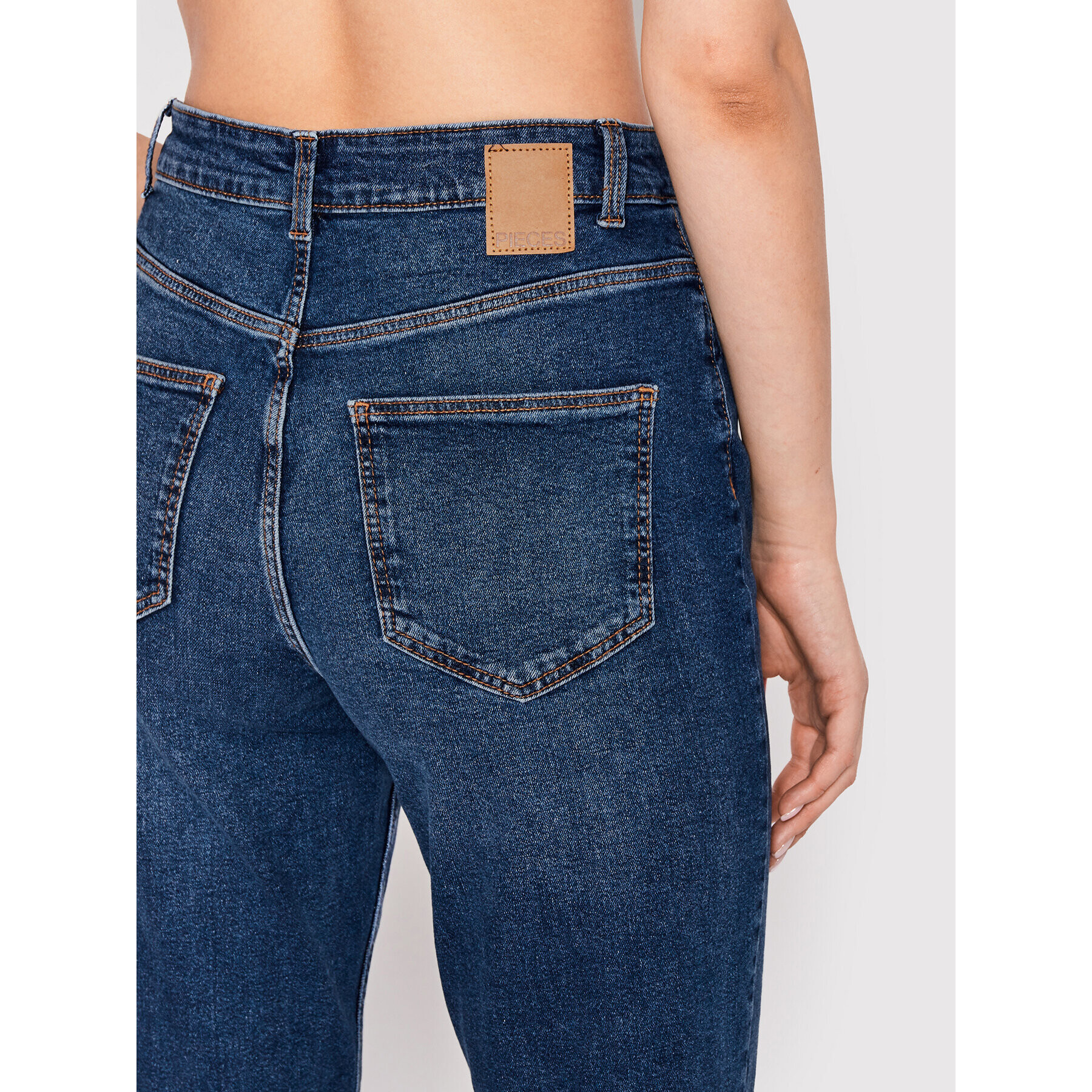 Pieces Дънки Kesia 17102087 Син Mom Fit - Pepit.bg