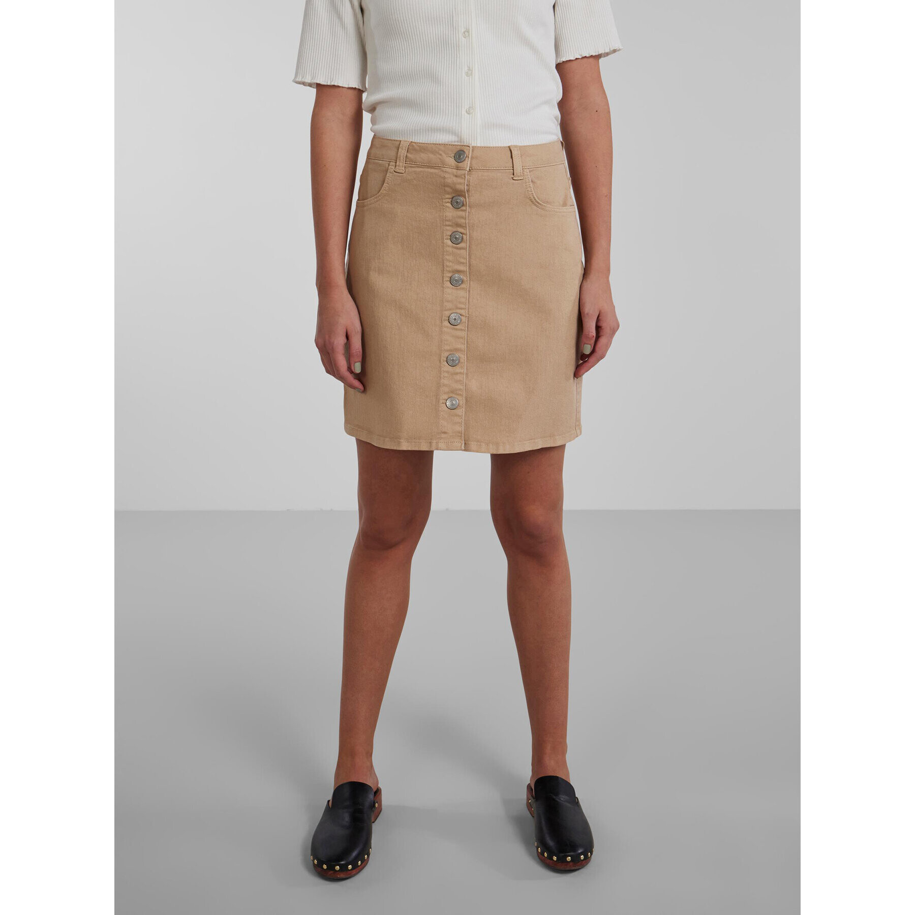 Pieces Дънкова пола 17126258 Бежов Regular Fit - Pepit.bg