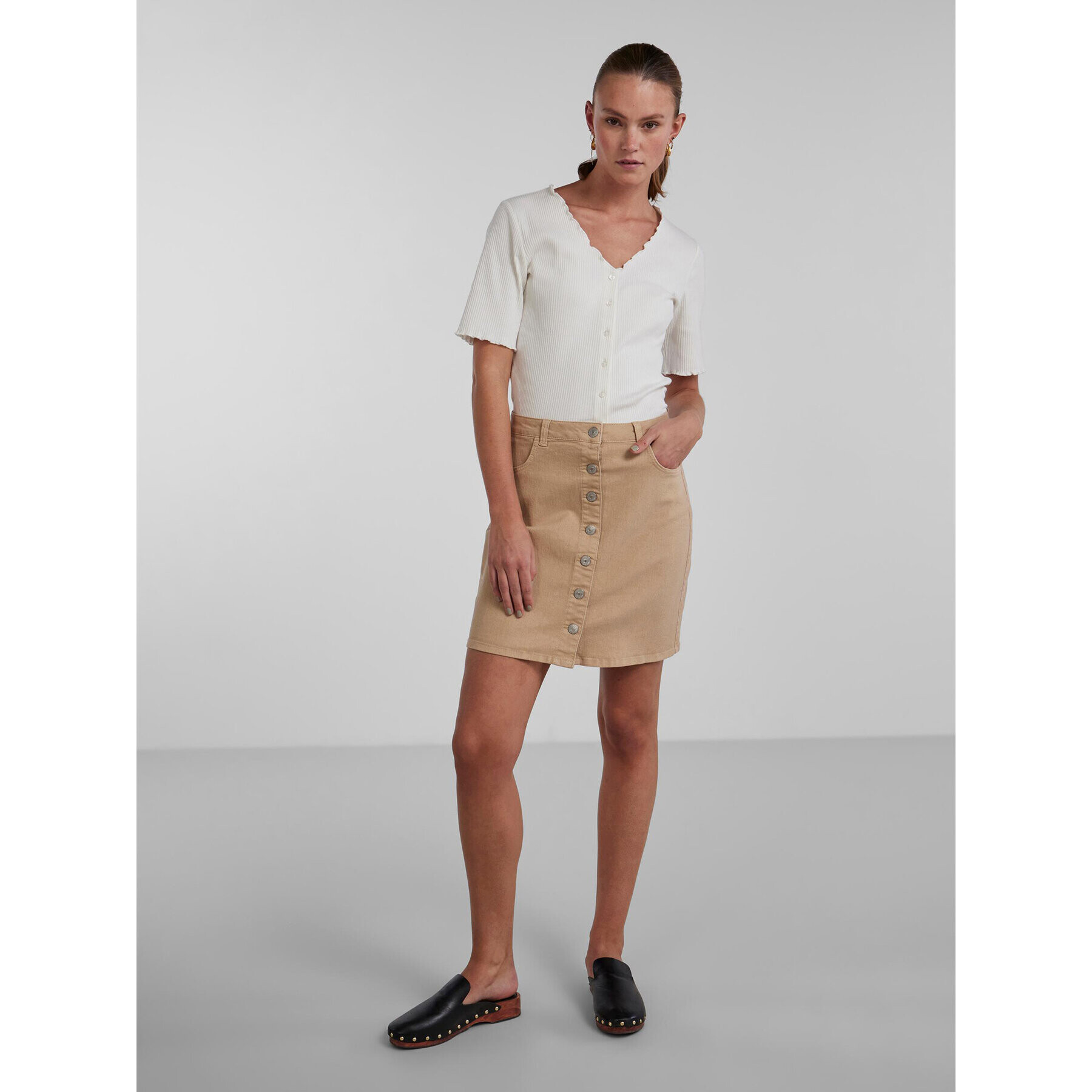 Pieces Дънкова пола 17126258 Бежов Regular Fit - Pepit.bg