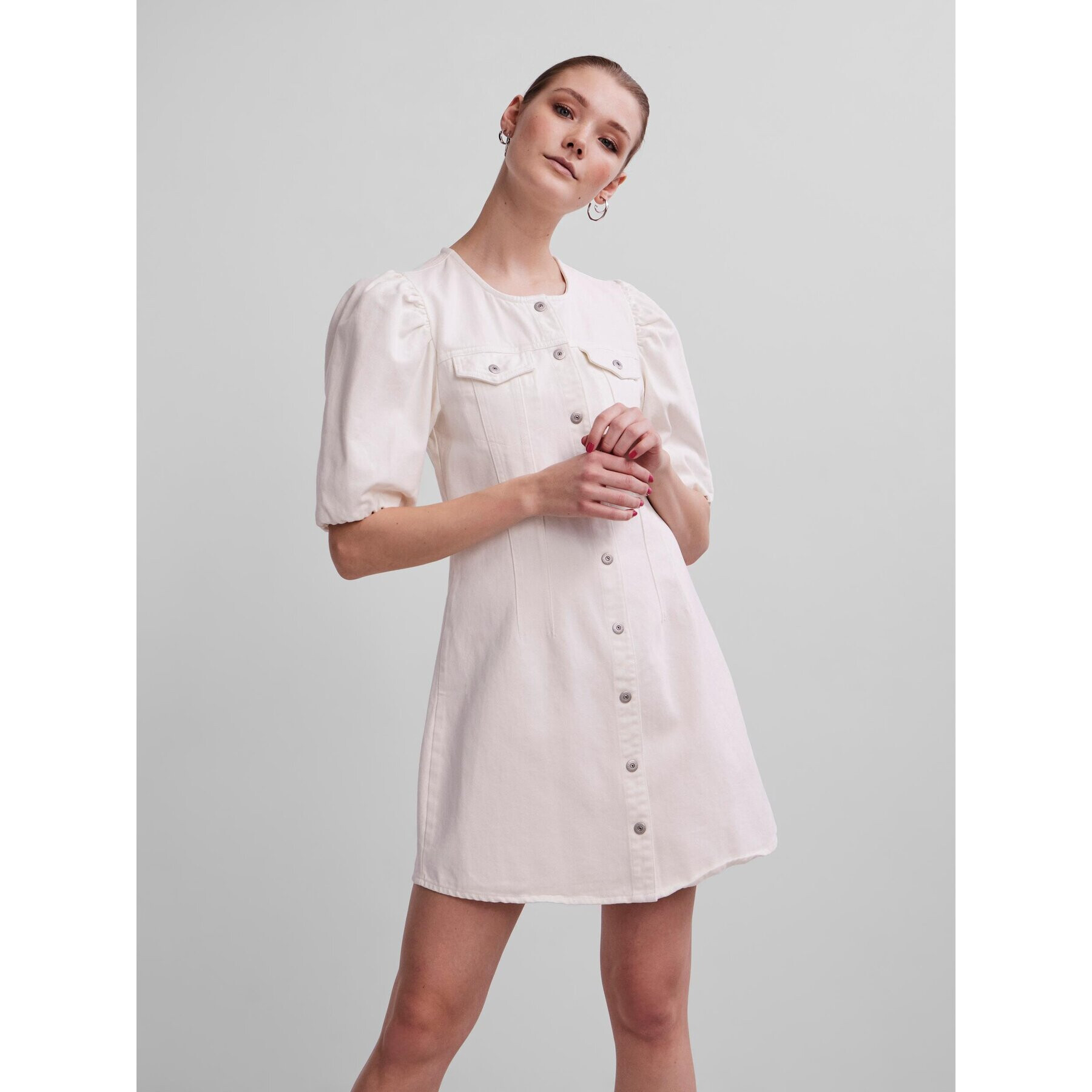 Pieces Дънкова рокля Vista 17123686 Бял Regular Fit - Pepit.bg
