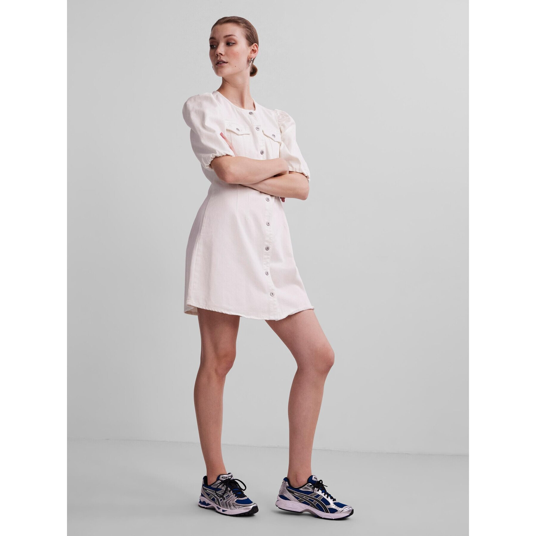 Pieces Дънкова рокля Vista 17123686 Бял Regular Fit - Pepit.bg