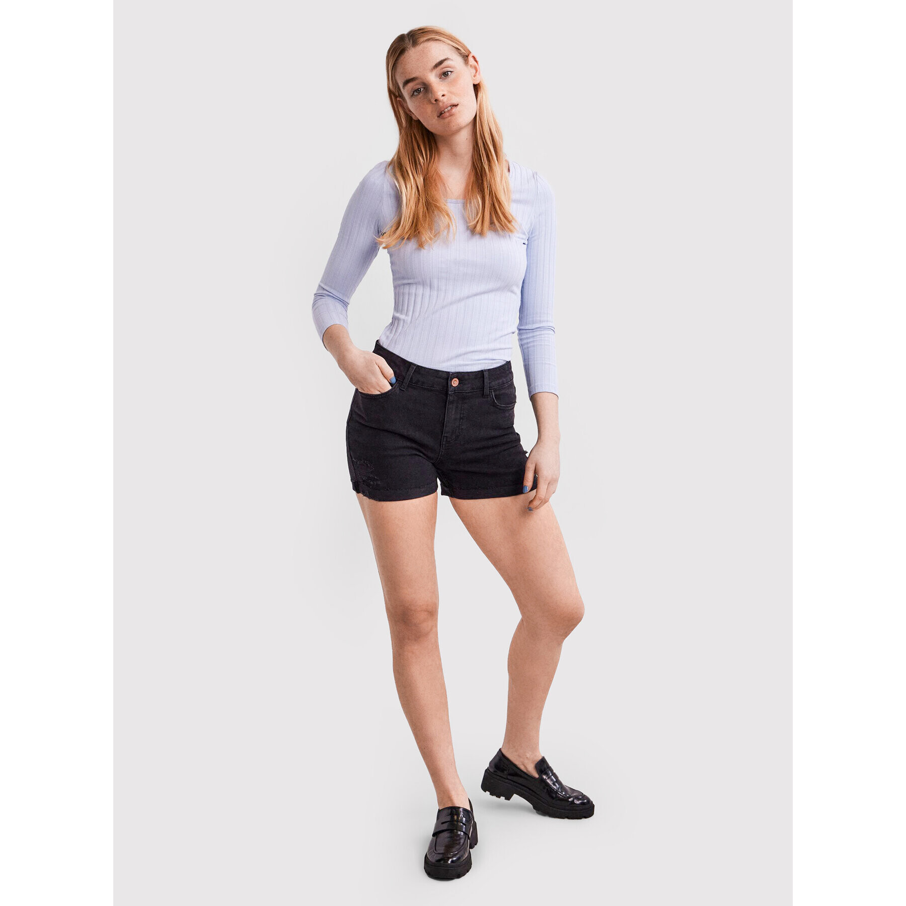 Pieces Дънкови шорти Lisa 17112539 Черен Regular Fit - Pepit.bg