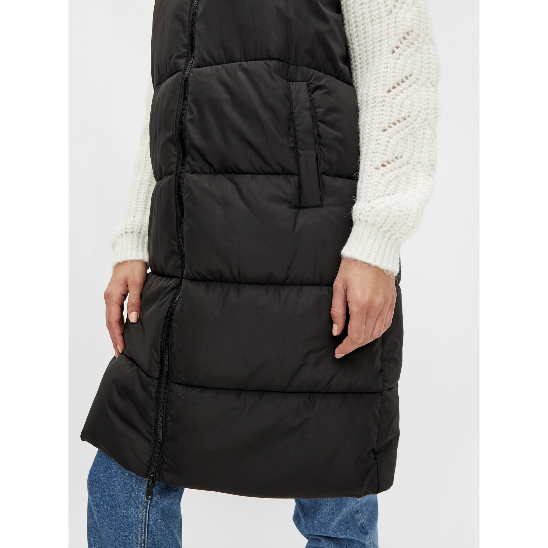 Pieces Елек 17117414 Черен Regular Fit - Pepit.bg