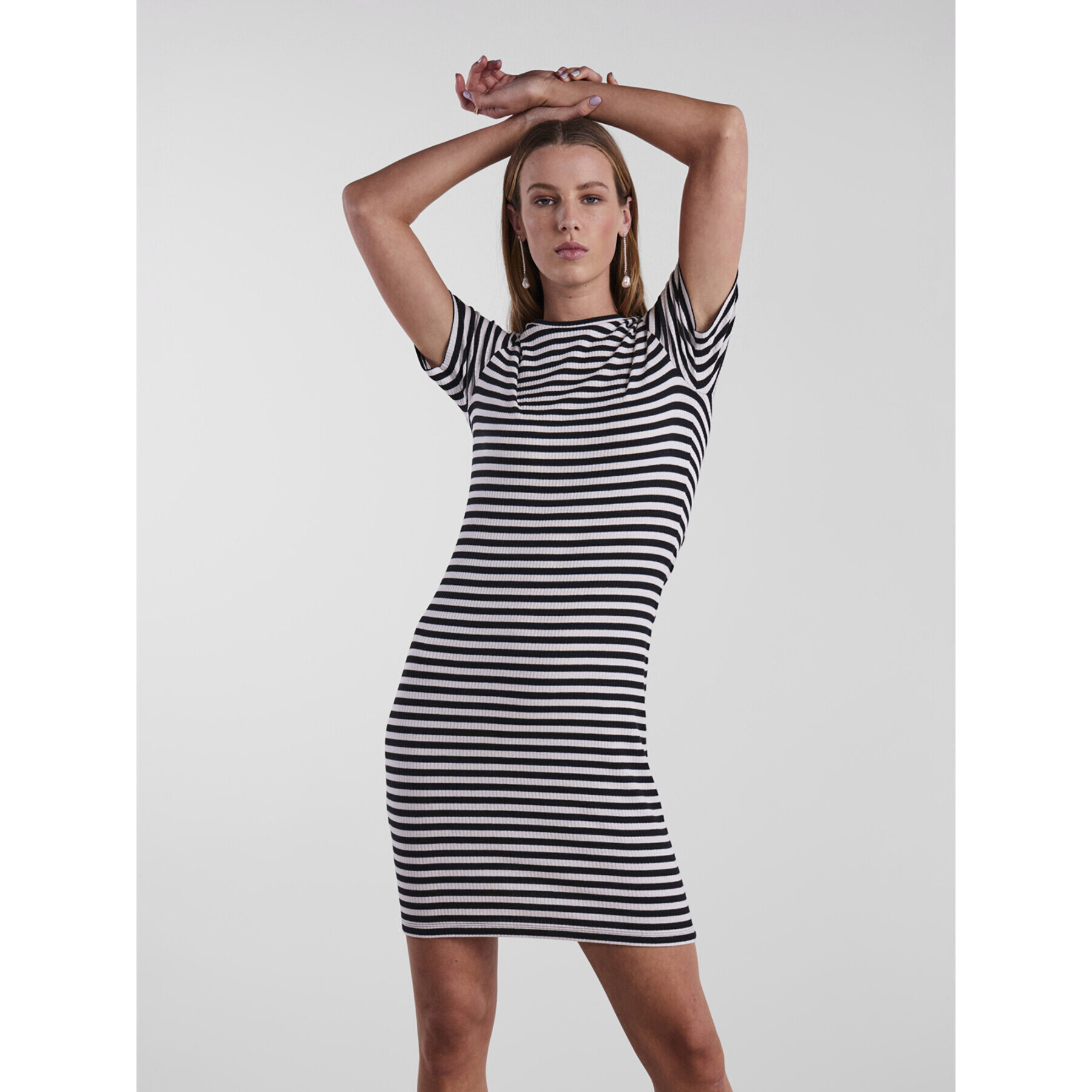 Pieces Ежедневна рокля 17134049 Бял Slim Fit - Pepit.bg