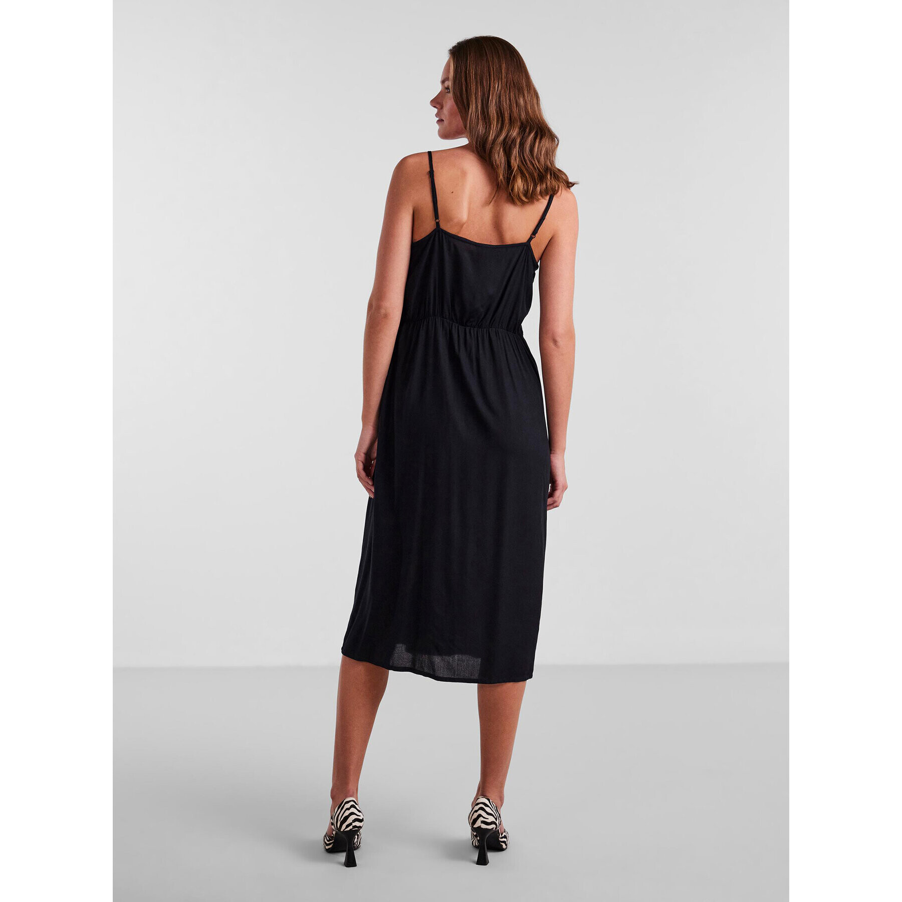 Pieces Ежедневна рокля Tala 17133682 Черен Regular Fit - Pepit.bg
