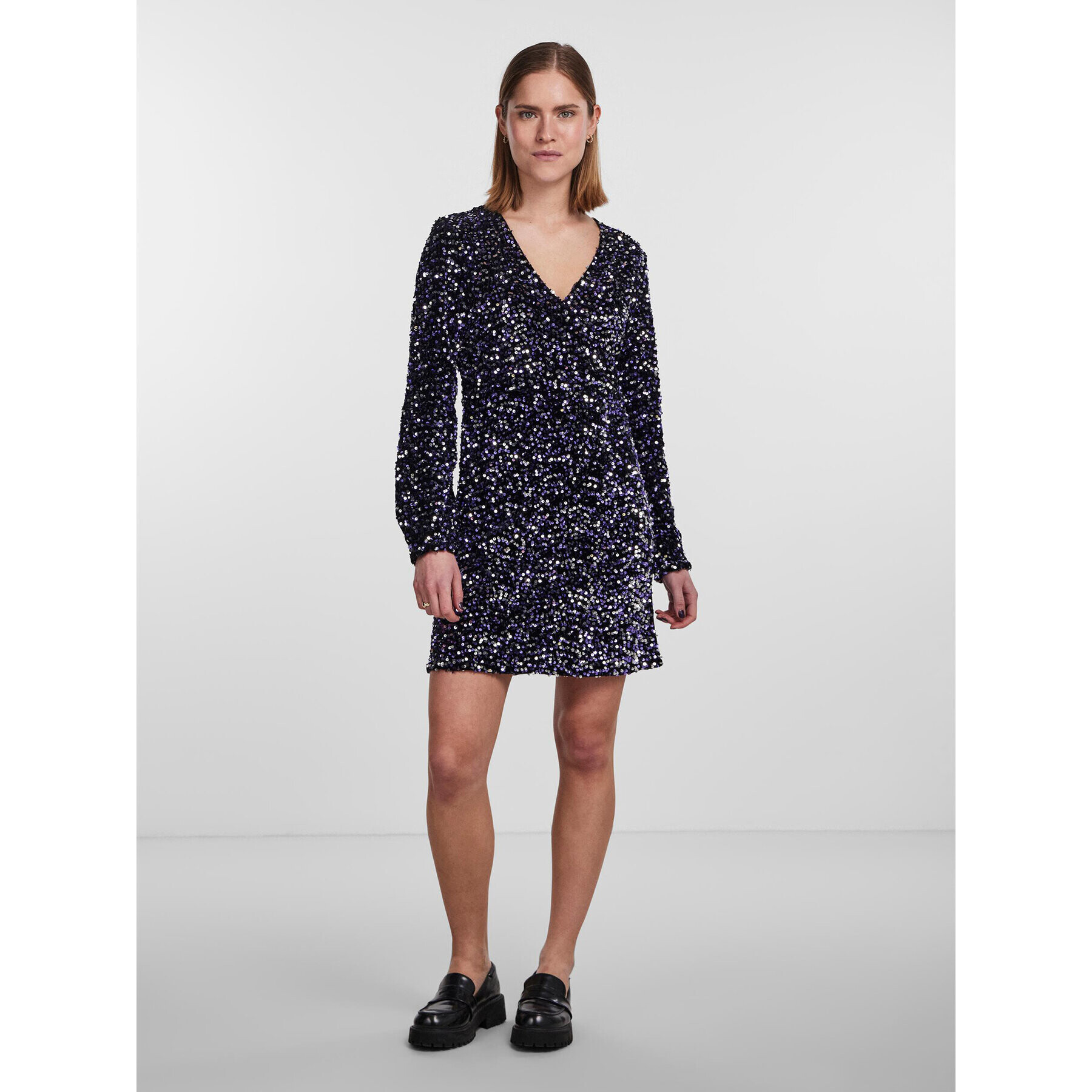 Pieces Коктейлна рокля 17133626 Черен Slim Fit - Pepit.bg