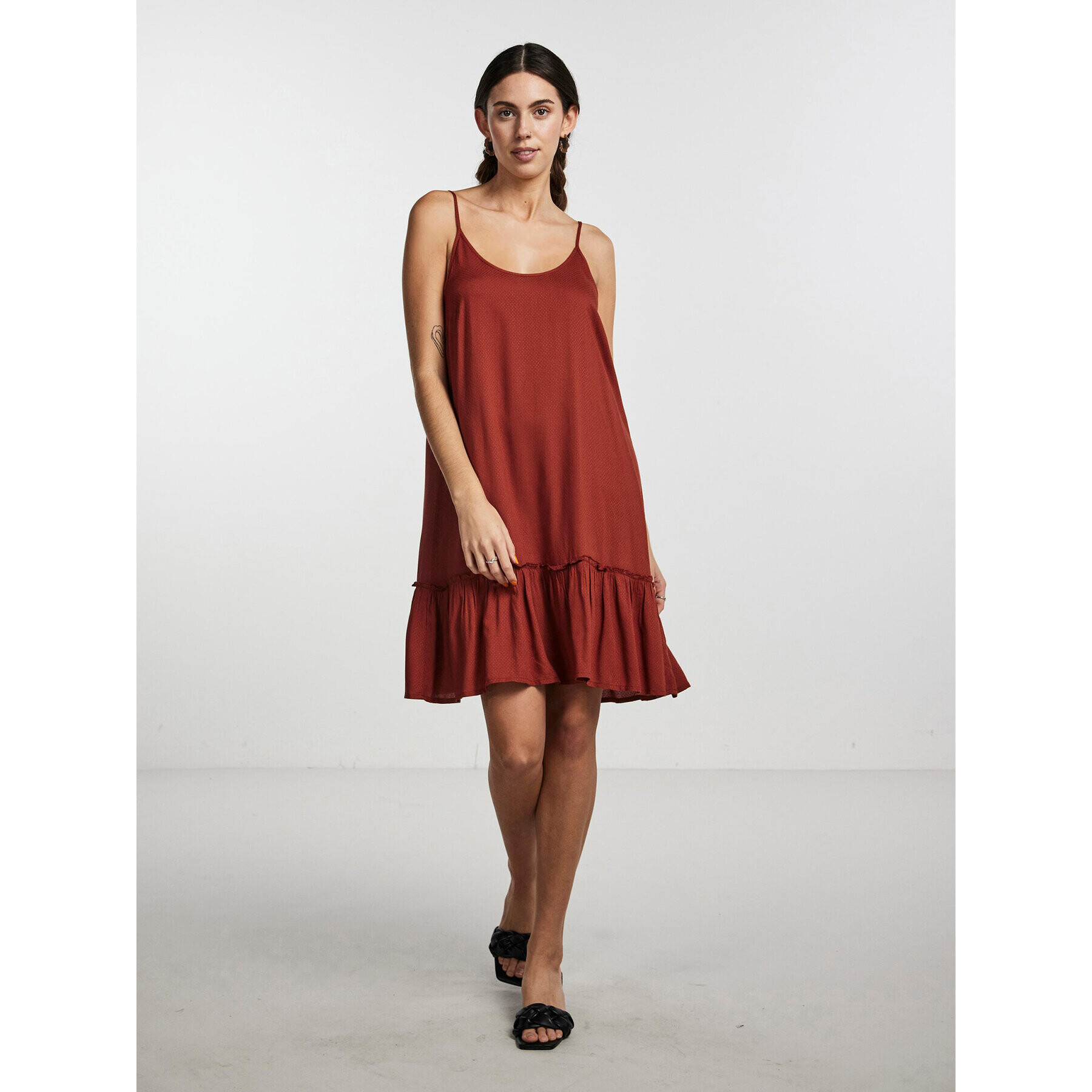Pieces Лятна рокля 17139337 Червен Regular Fit - Pepit.bg