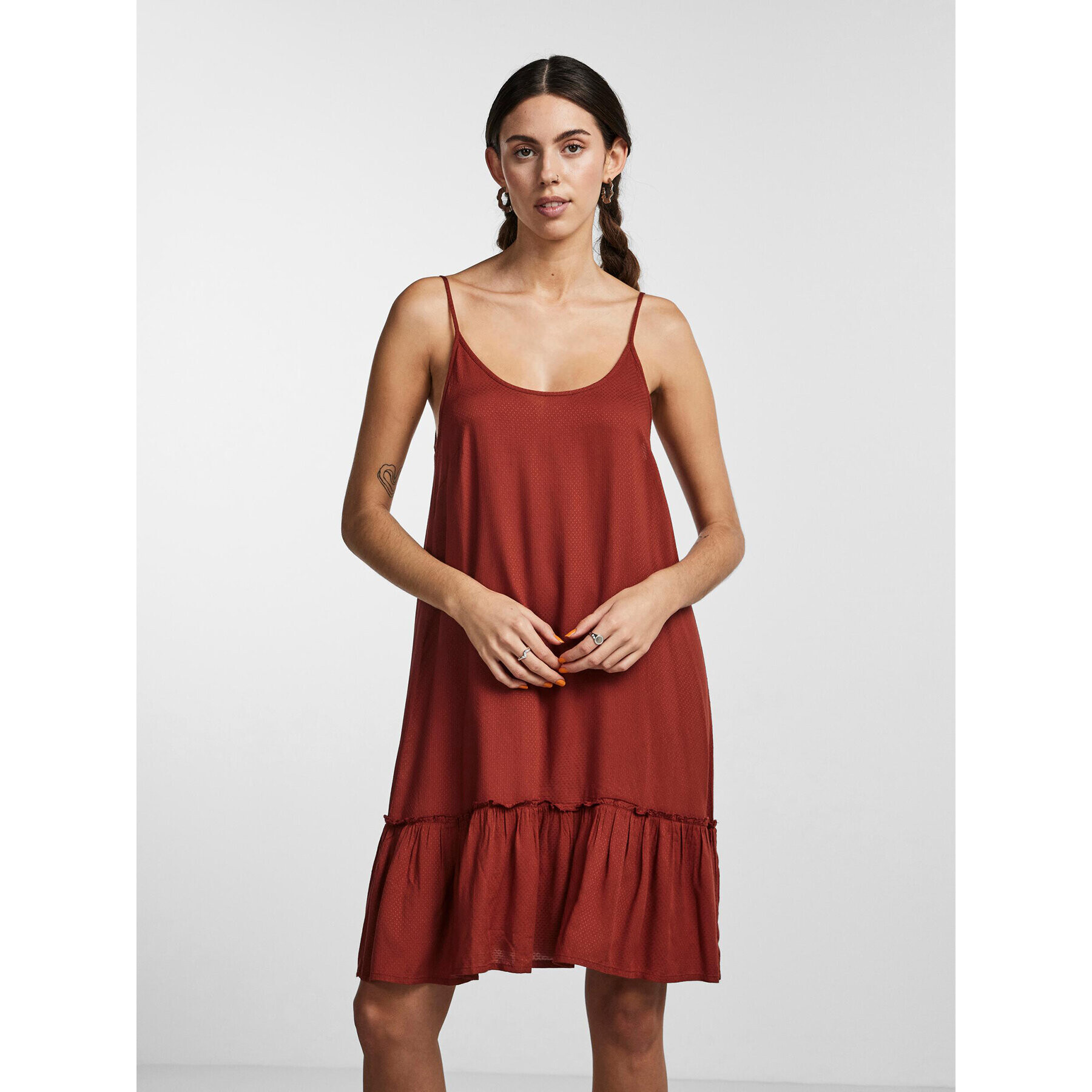 Pieces Лятна рокля 17139337 Червен Regular Fit - Pepit.bg