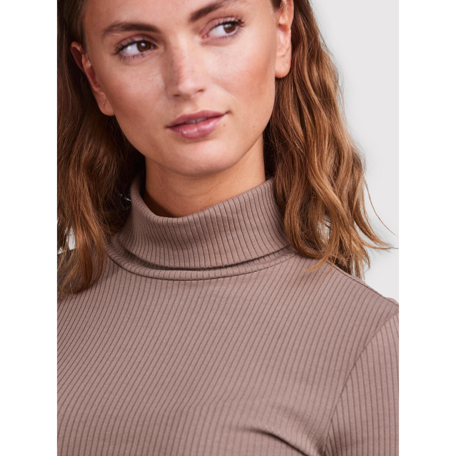 Pieces Поло Kitte 17127241 Кафяв Slim Fit - Pepit.bg