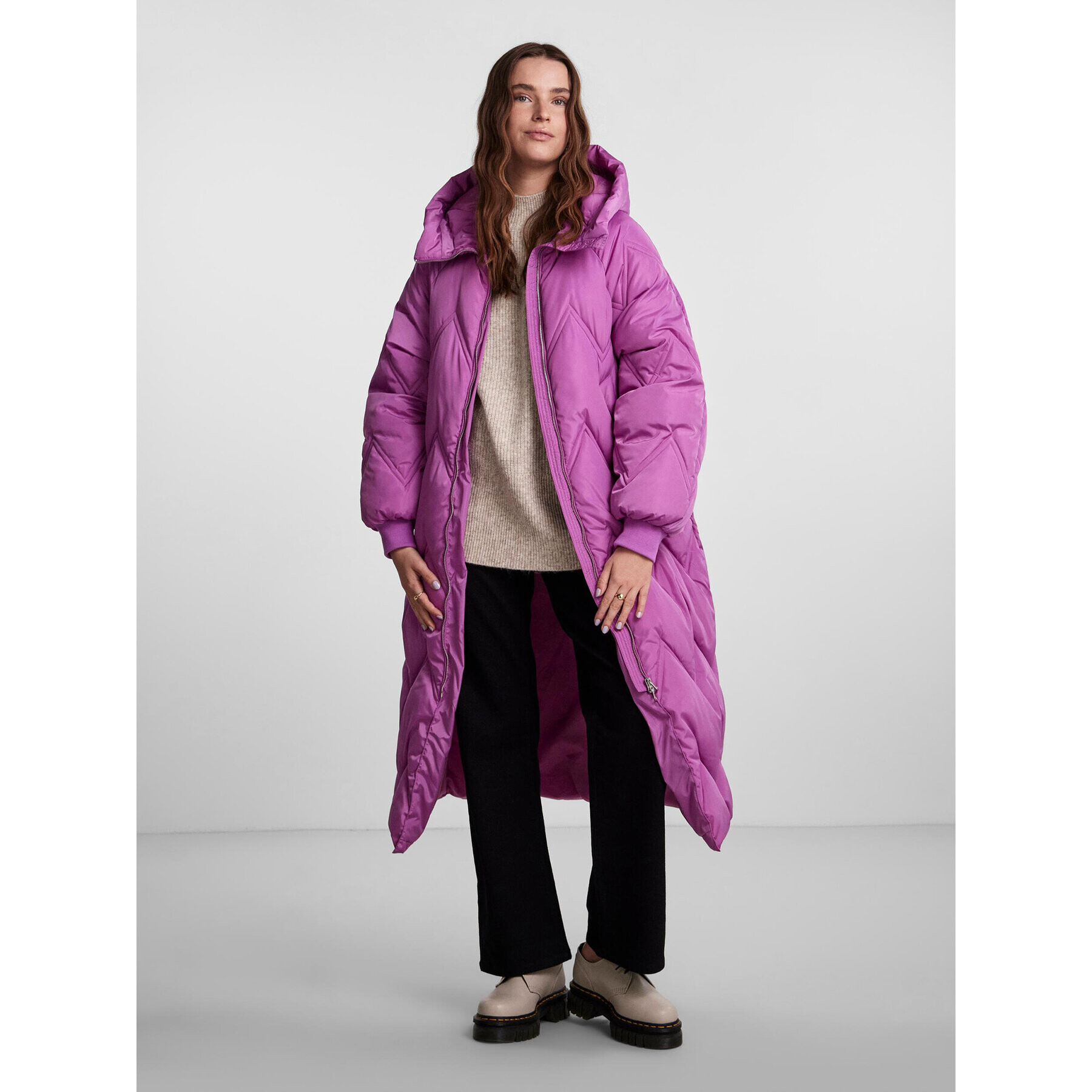 Pieces Пухено яке 17141597 Розов Loose Fit - Pepit.bg