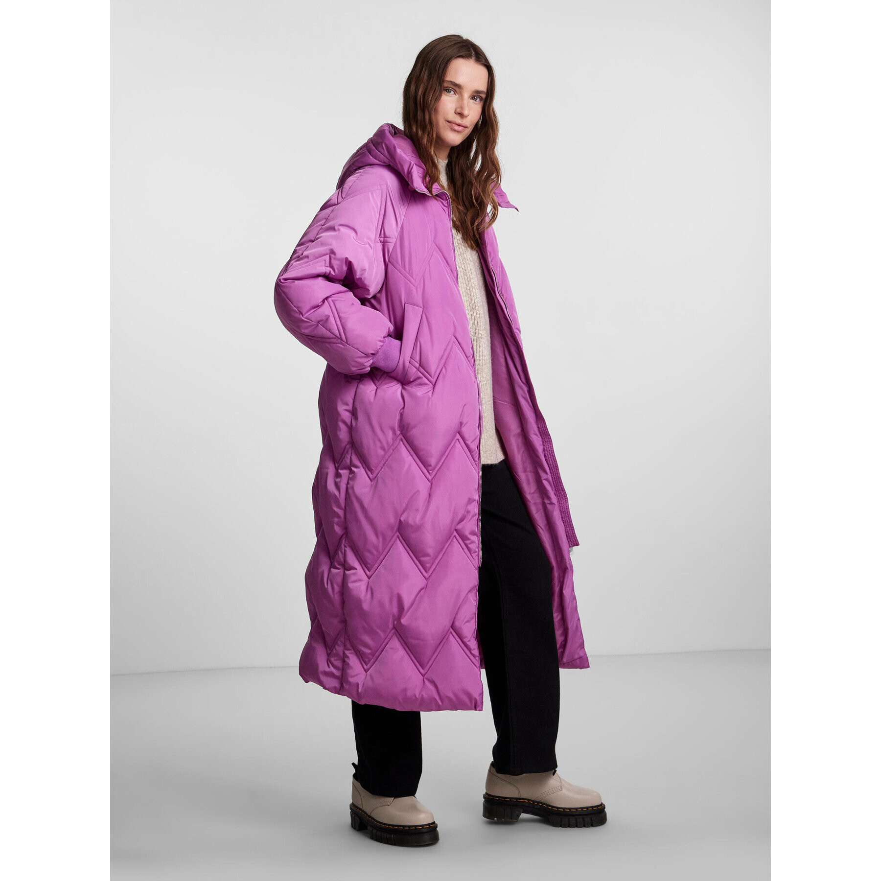 Pieces Пухено яке 17141597 Розов Loose Fit - Pepit.bg