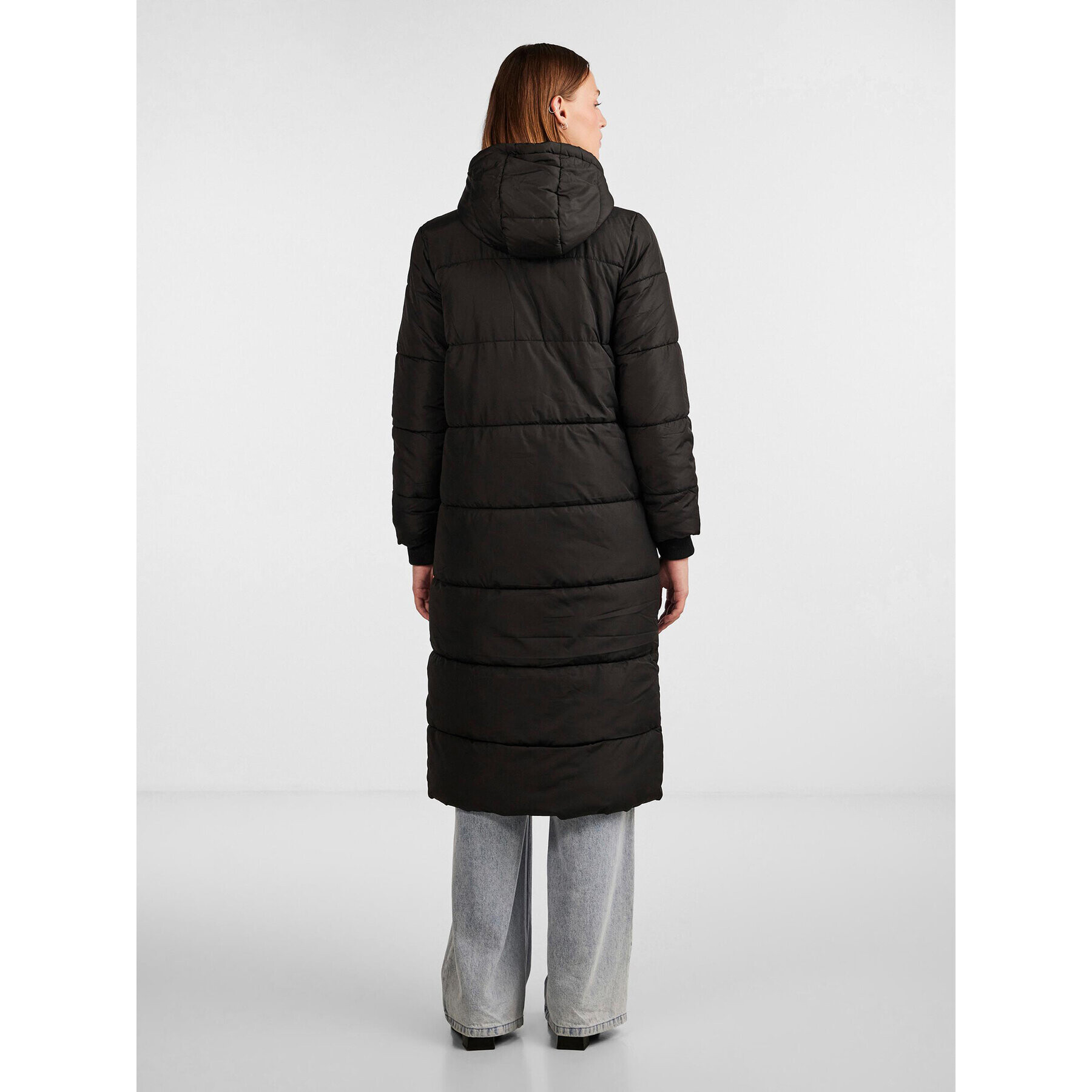 Pieces Пухено яке Bee 17127426 Черен Oversize - Pepit.bg