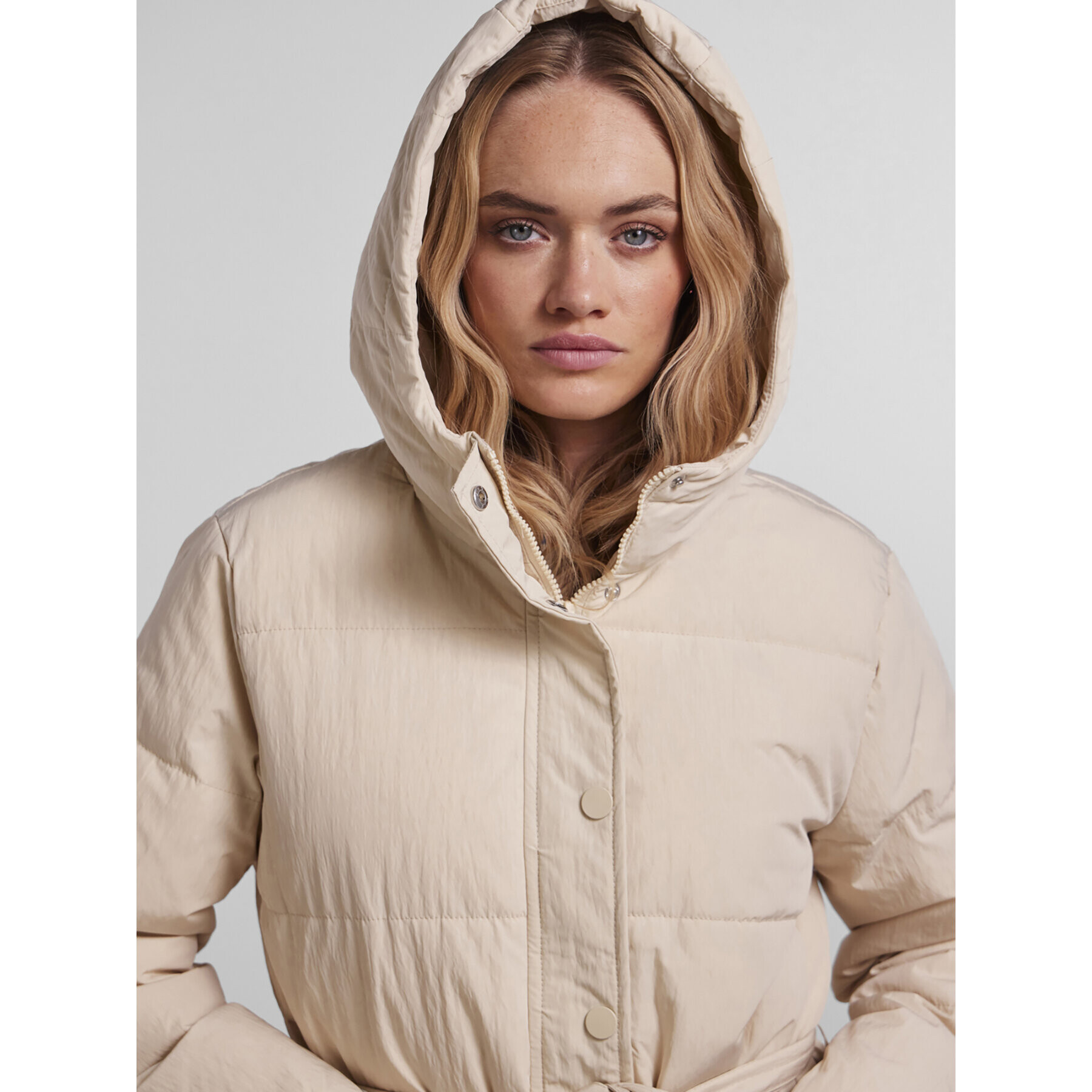 Pieces Пухено яке Nidone 17128174 Бежов Regular Fit - Pepit.bg