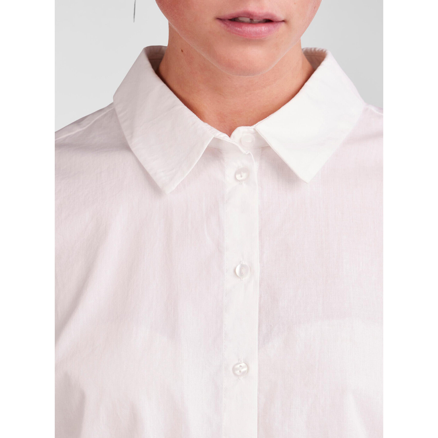 Pieces Риза 17133909 Бял Loose Fit - Pepit.bg