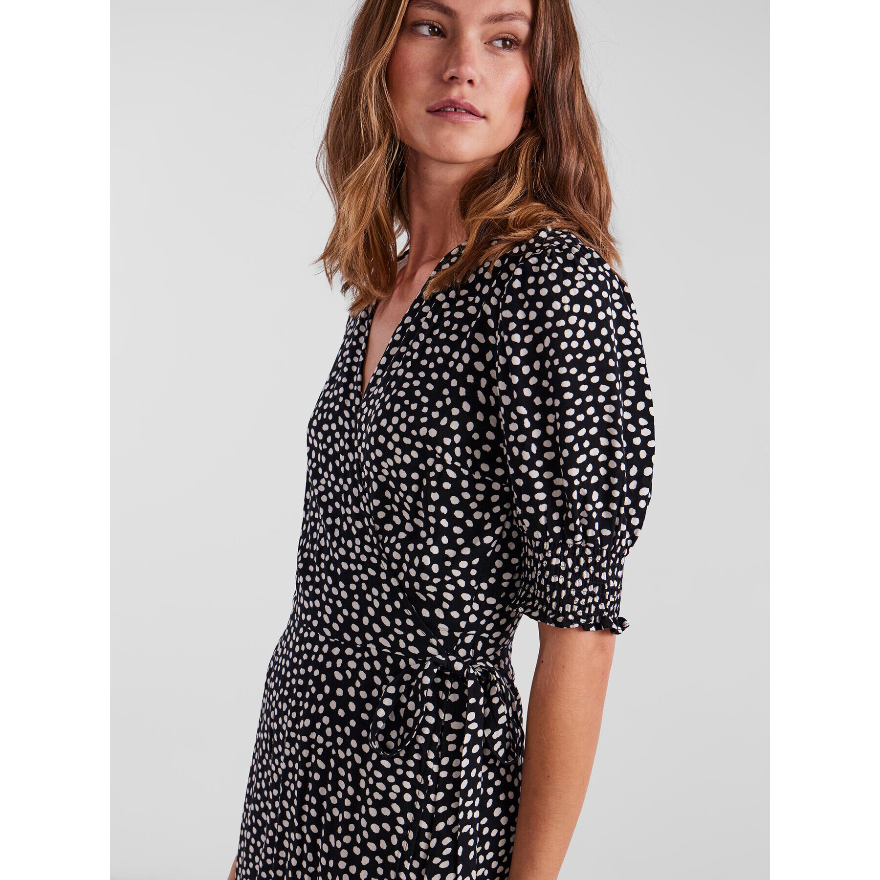 Pieces Ежедневна рокля 17133694 Черен Regular Fit - Pepit.bg
