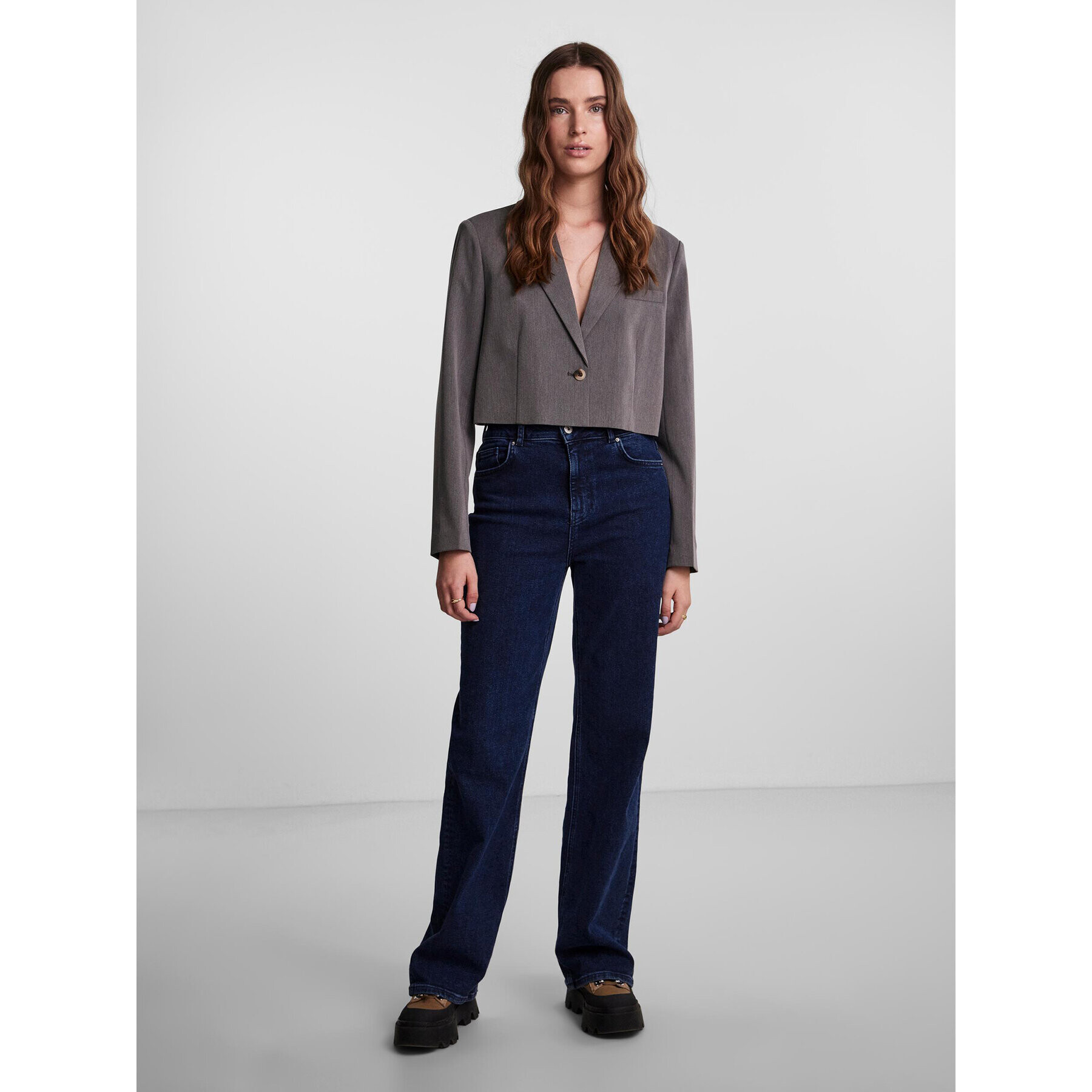 Pieces Сако 17141850 Сив Cropped Fit - Pepit.bg