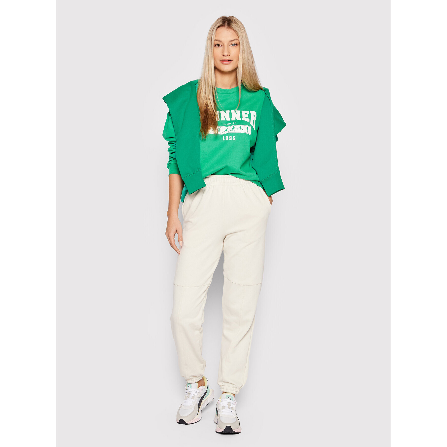 Pieces Суитшърт Vienna 17123777 Зелен Relaxed Fit - Pepit.bg