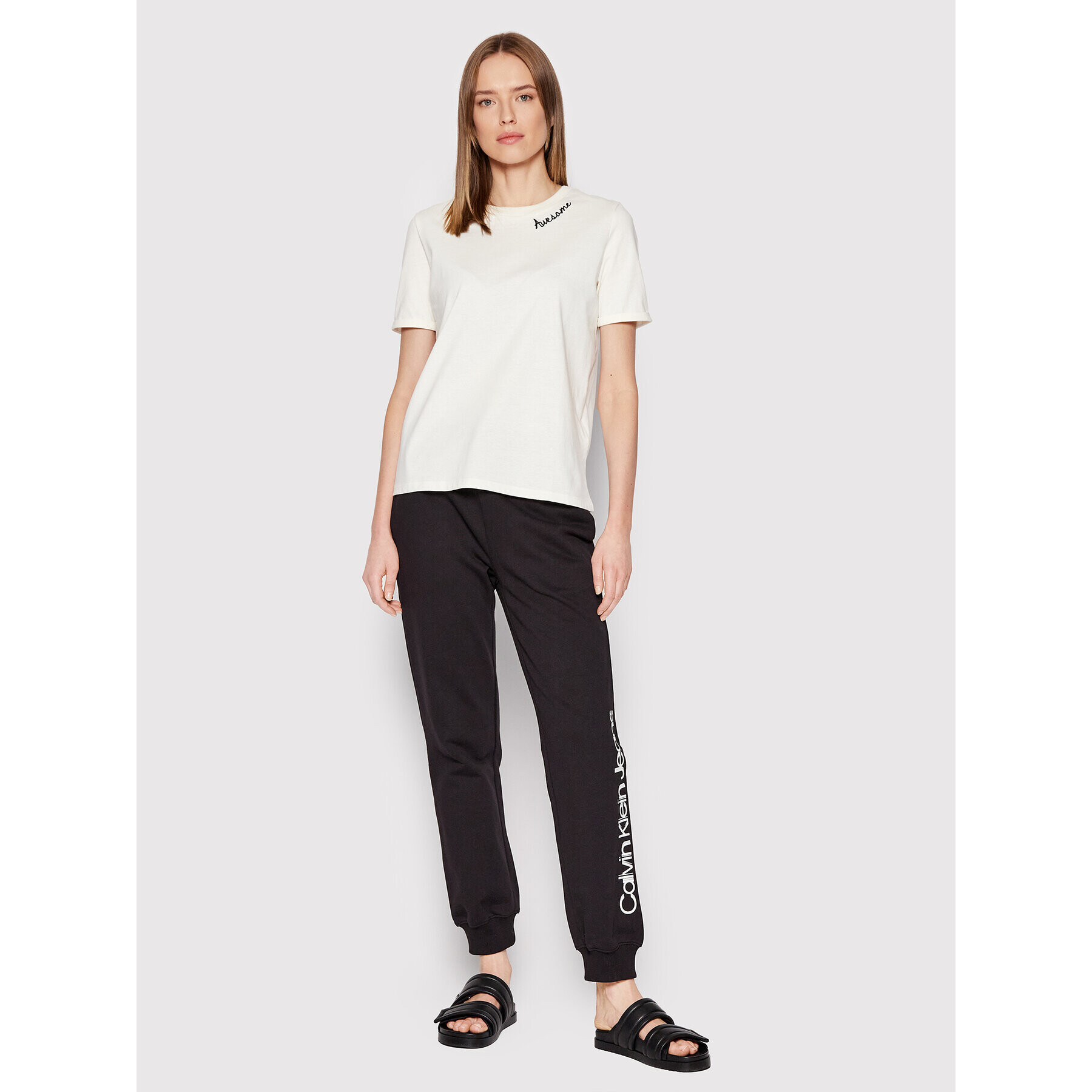 Pieces Тишърт Velune 17124346 Бял Relaxed Fit - Pepit.bg
