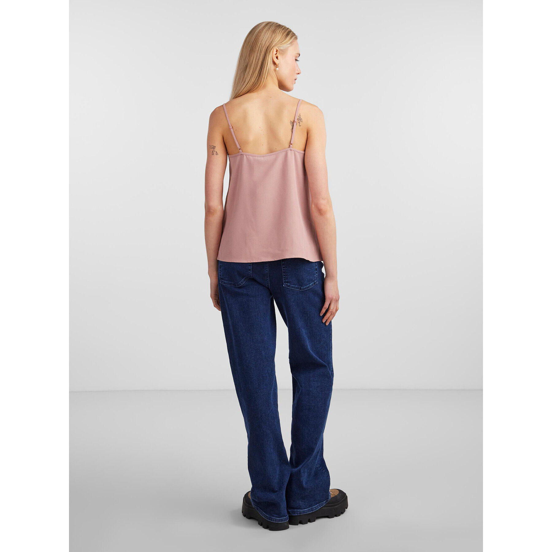 Pieces топ 17132739 Розов Regular Fit - Pepit.bg