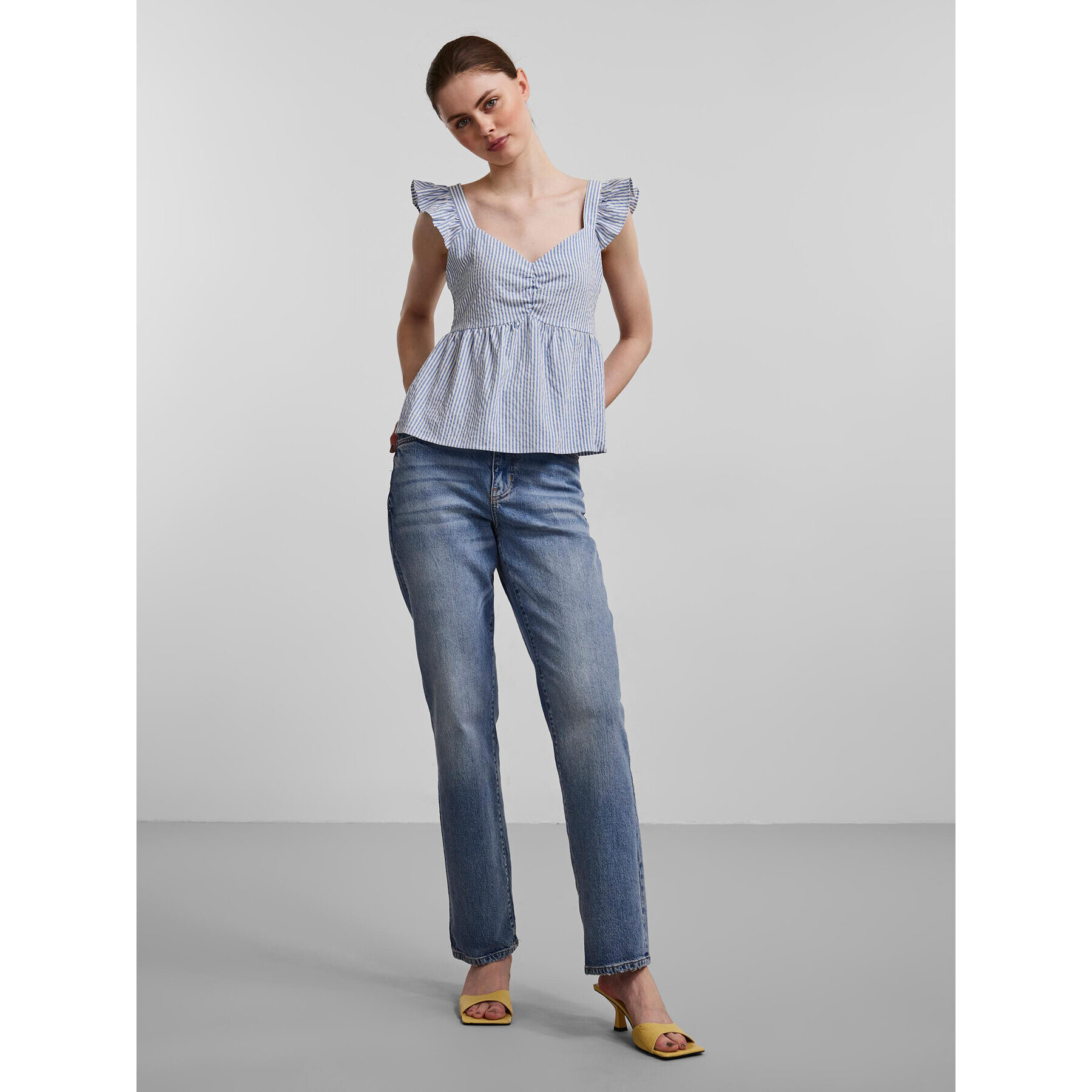 Pieces топ Serra 17126222 Син Regular Fit - Pepit.bg