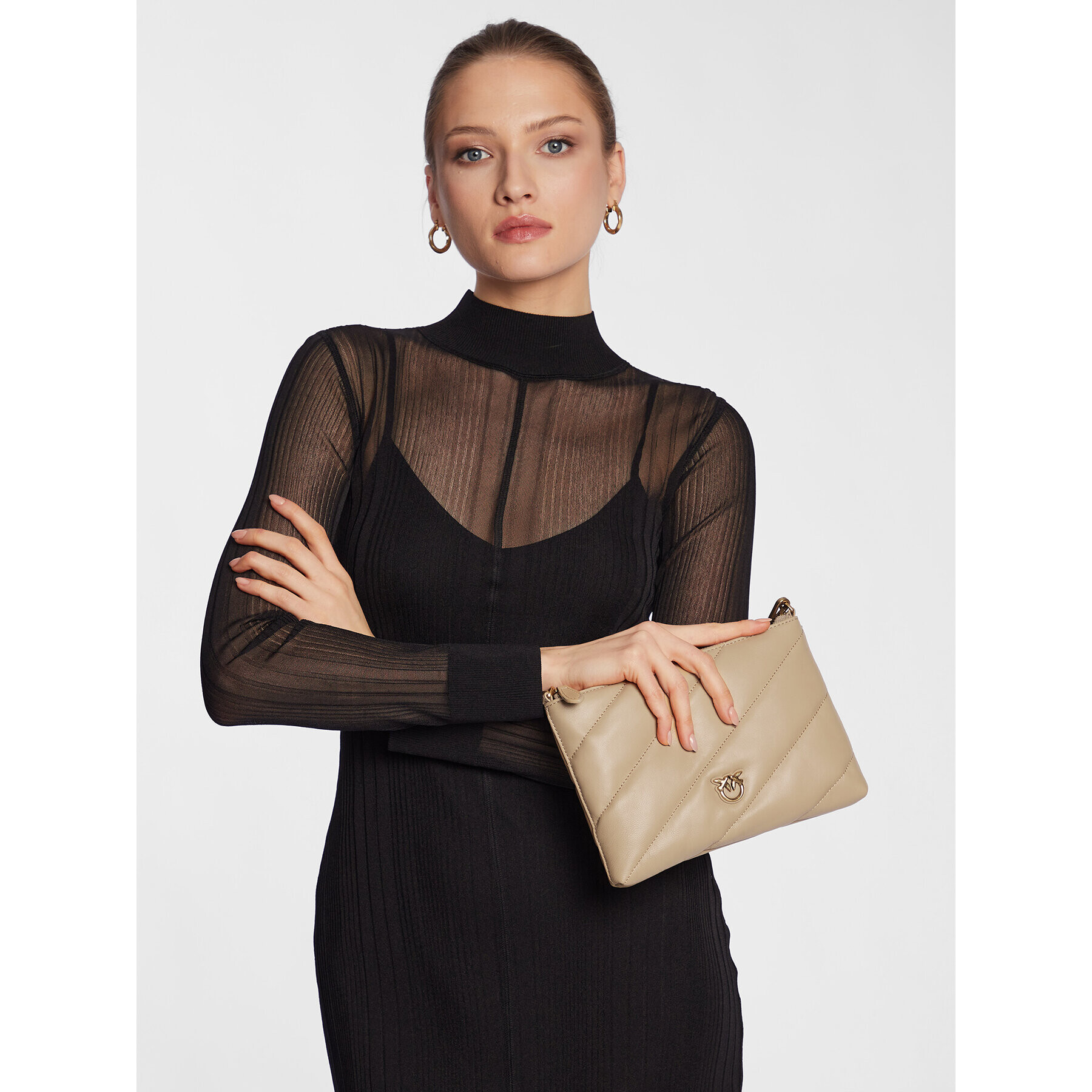 Pinko Дамска чанта Flat Pouch PE 23 PCPL 100252 A0F2 Бежов - Pepit.bg