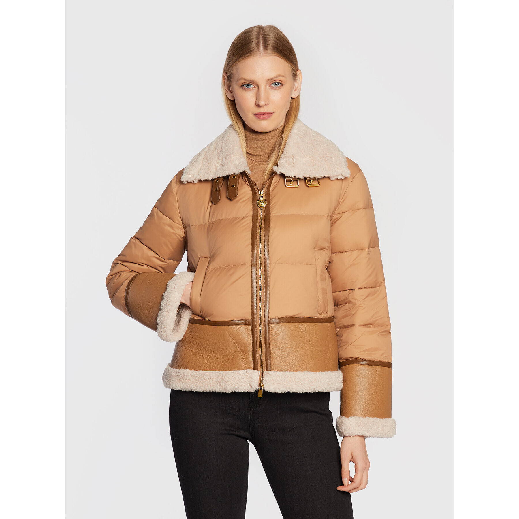 Pinko Пухено яке Iside 1G18KJ Y4V5 Кафяв Regular Fit - Pepit.bg