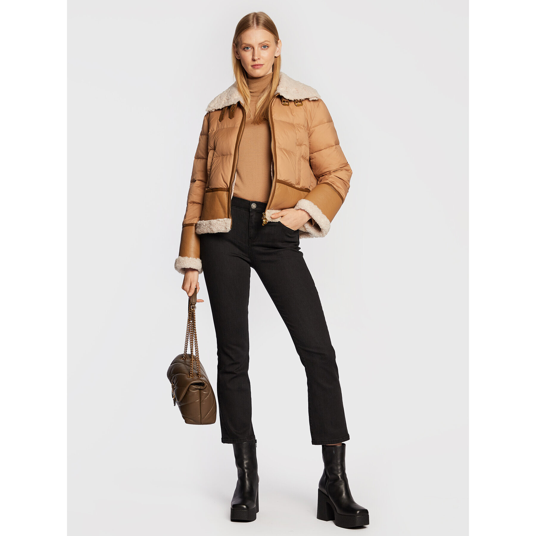 Pinko Пухено яке Iside 1G18KJ Y4V5 Кафяв Regular Fit - Pepit.bg