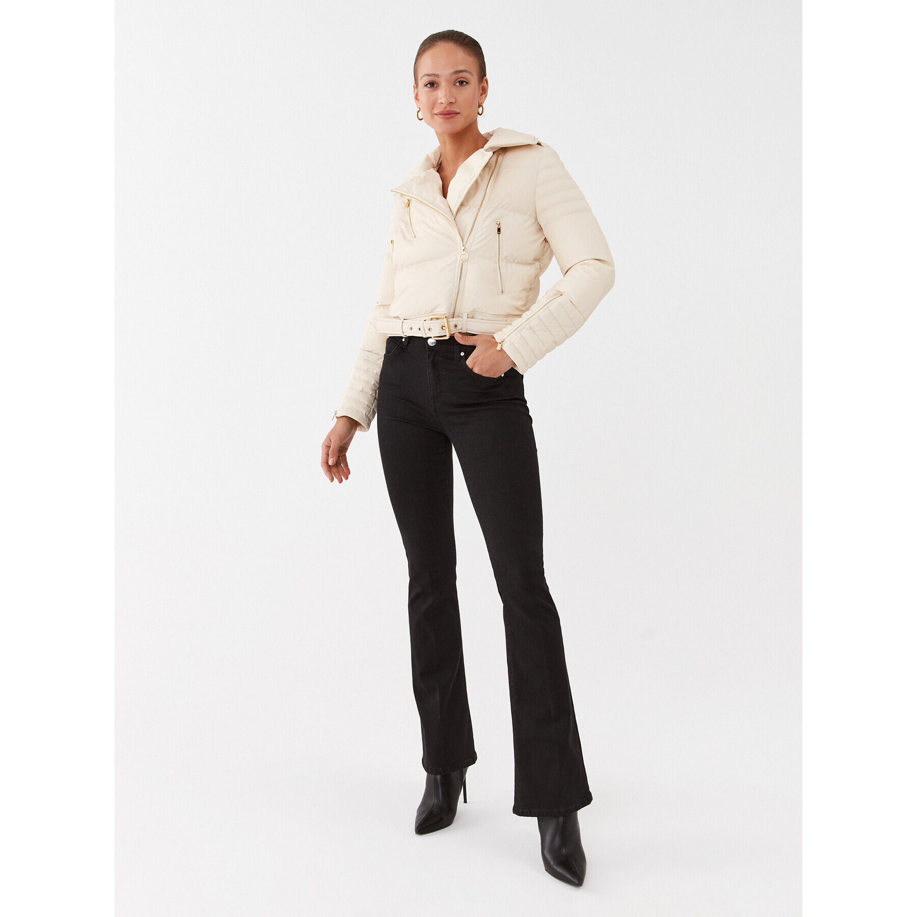 Pinko Пухено яке Case 101670 A13D Бежов Regular Fit - Pepit.bg