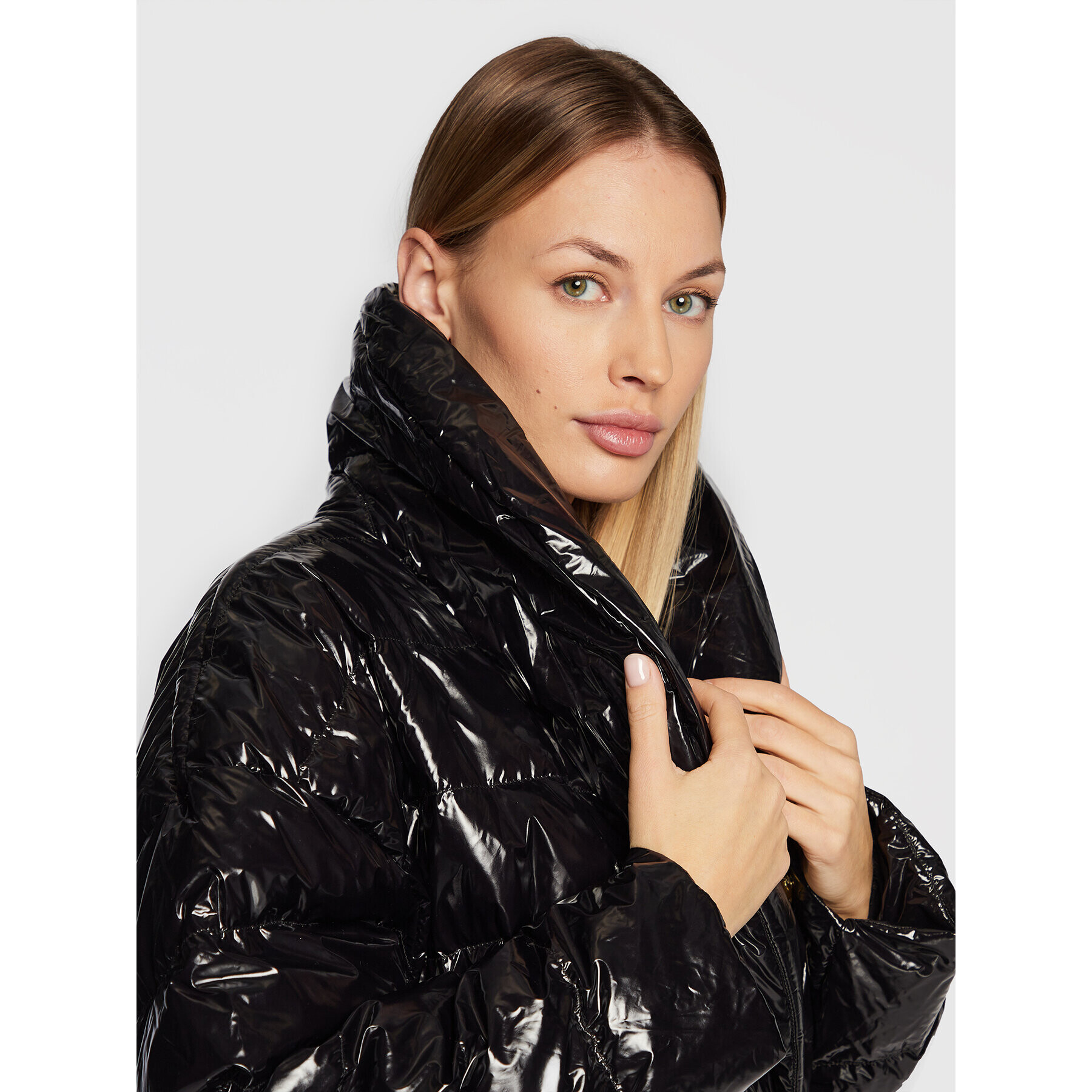 Pinko Пухено яке Izar 1G18CX A00N Черен Regular Fit - Pepit.bg