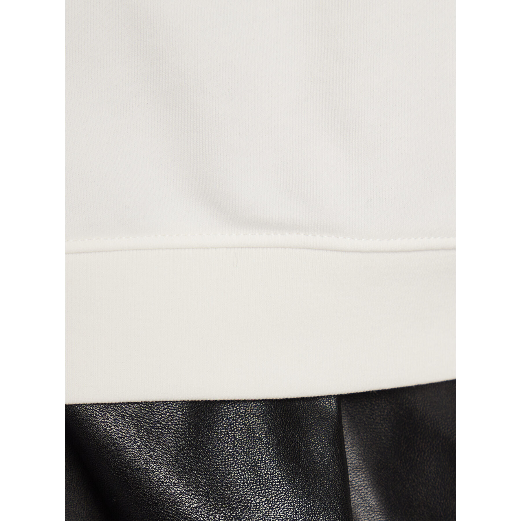 Pinko Суитшърт 100534 A0M9 Бял Relaxed Fit - Pepit.bg